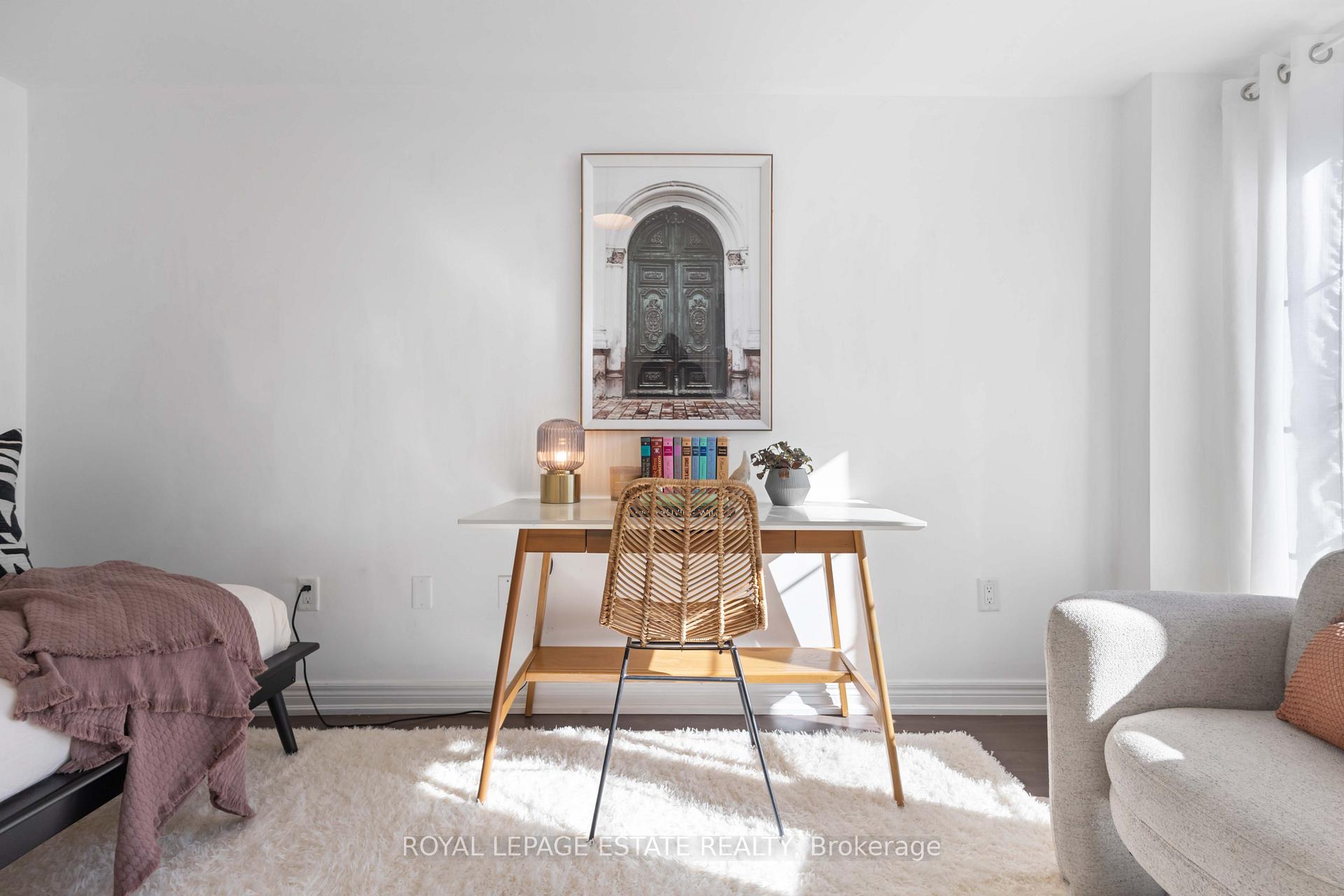 Photo 22 of 30 Belanger Crescent, Scarborough, Clairlea-Birchmount — HOMEH