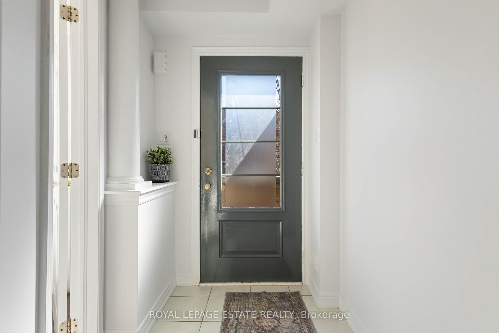 Photo 28 of 30 Belanger Crescent, Scarborough, Clairlea-Birchmount — HOMEH