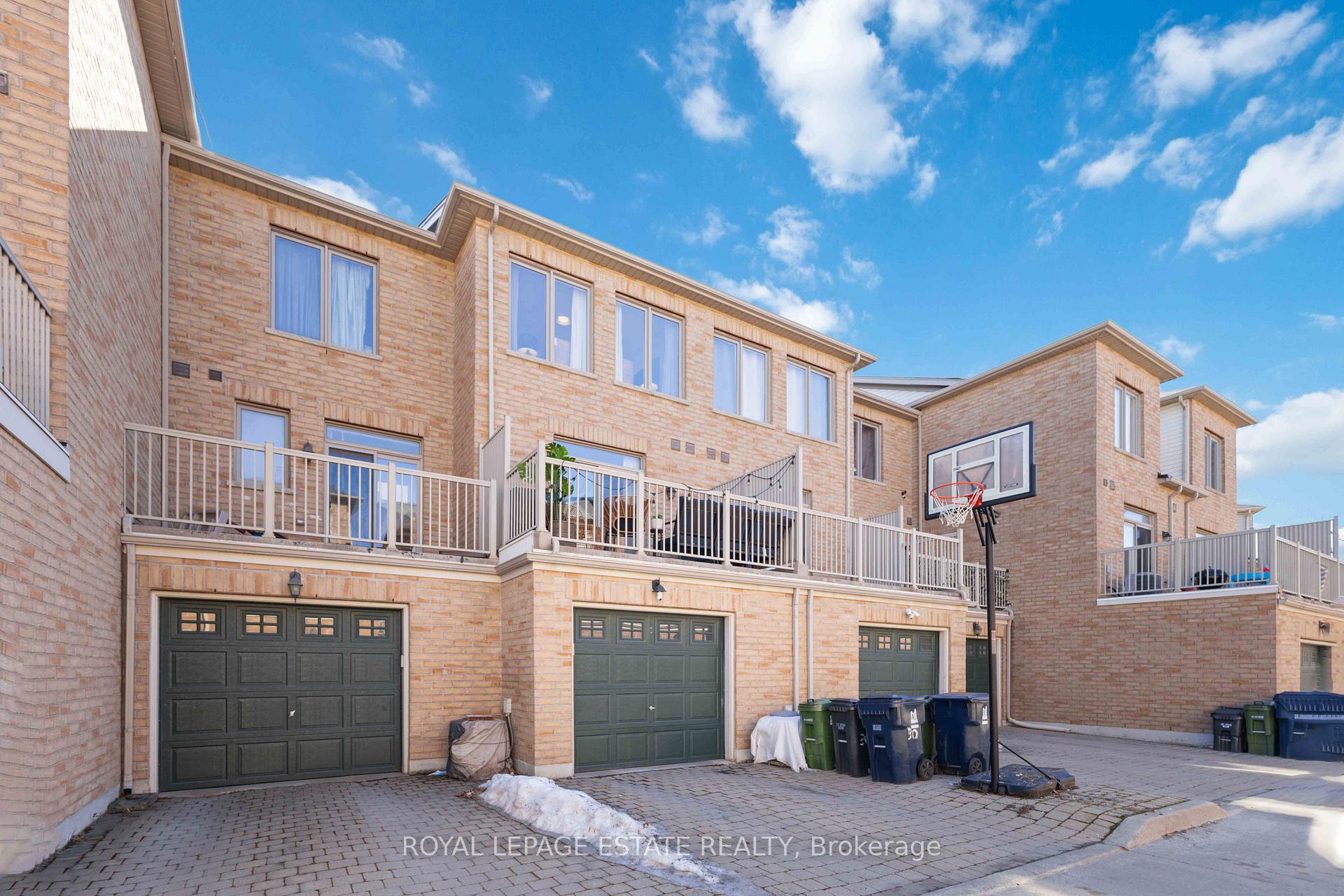 Photo 30 of 30 Belanger Crescent, Scarborough, Clairlea-Birchmount — HOMEH