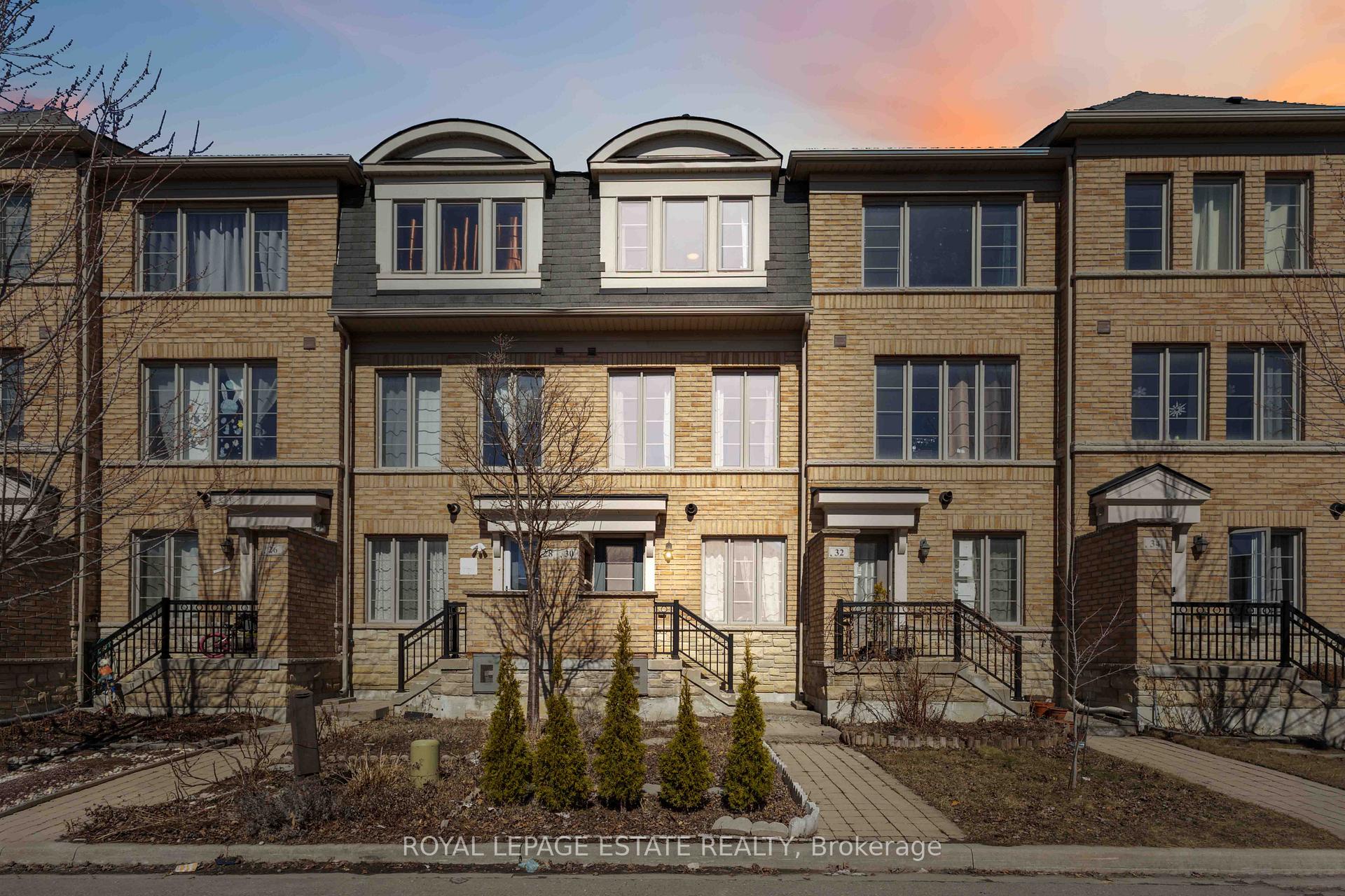 Photo 32 of 30 Belanger Crescent, Scarborough, Clairlea-Birchmount — HOMEH