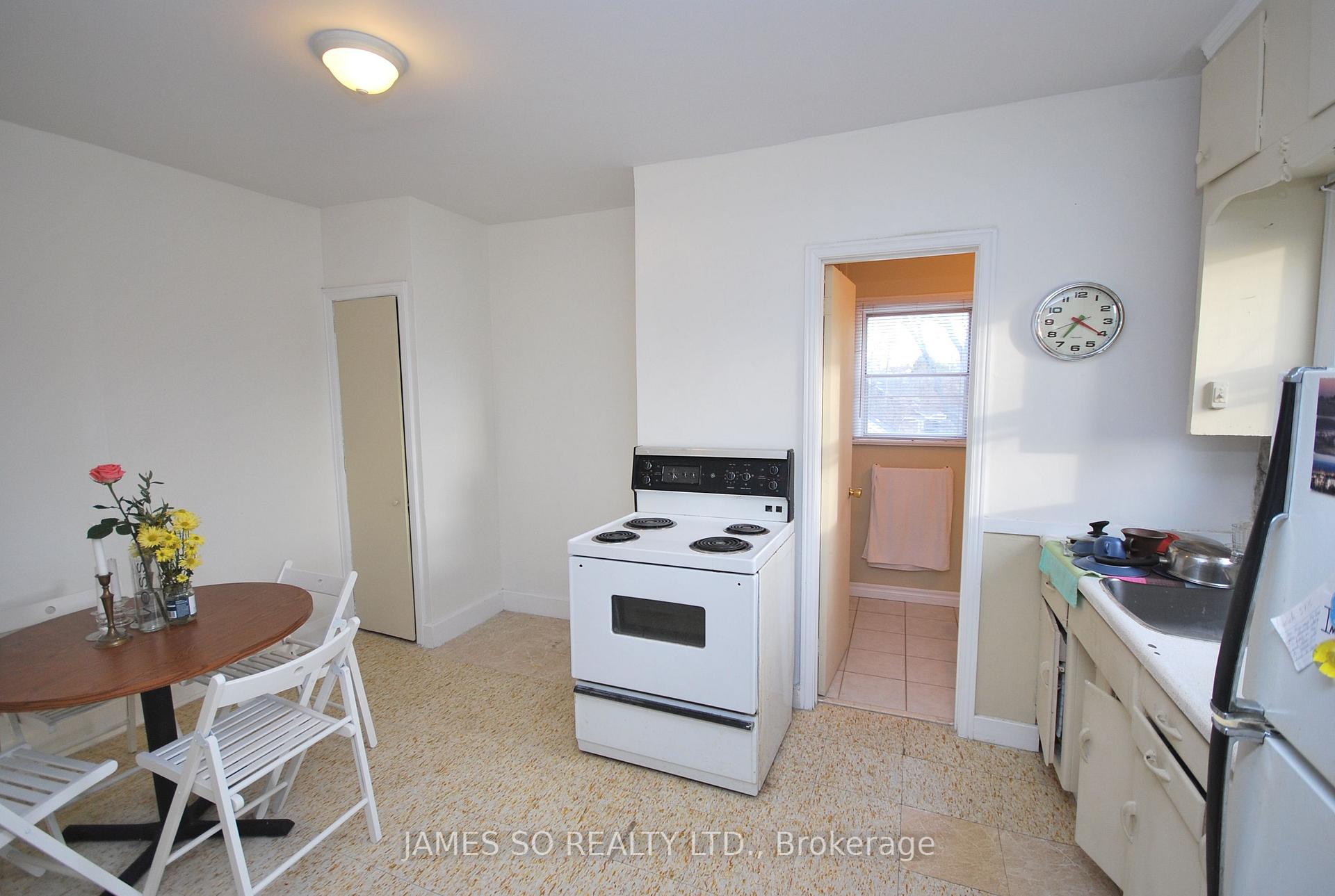 Photo 9 of Unit 2, 471 Sammon Avenue, Toronto, Danforth Village-East York — HOMEH