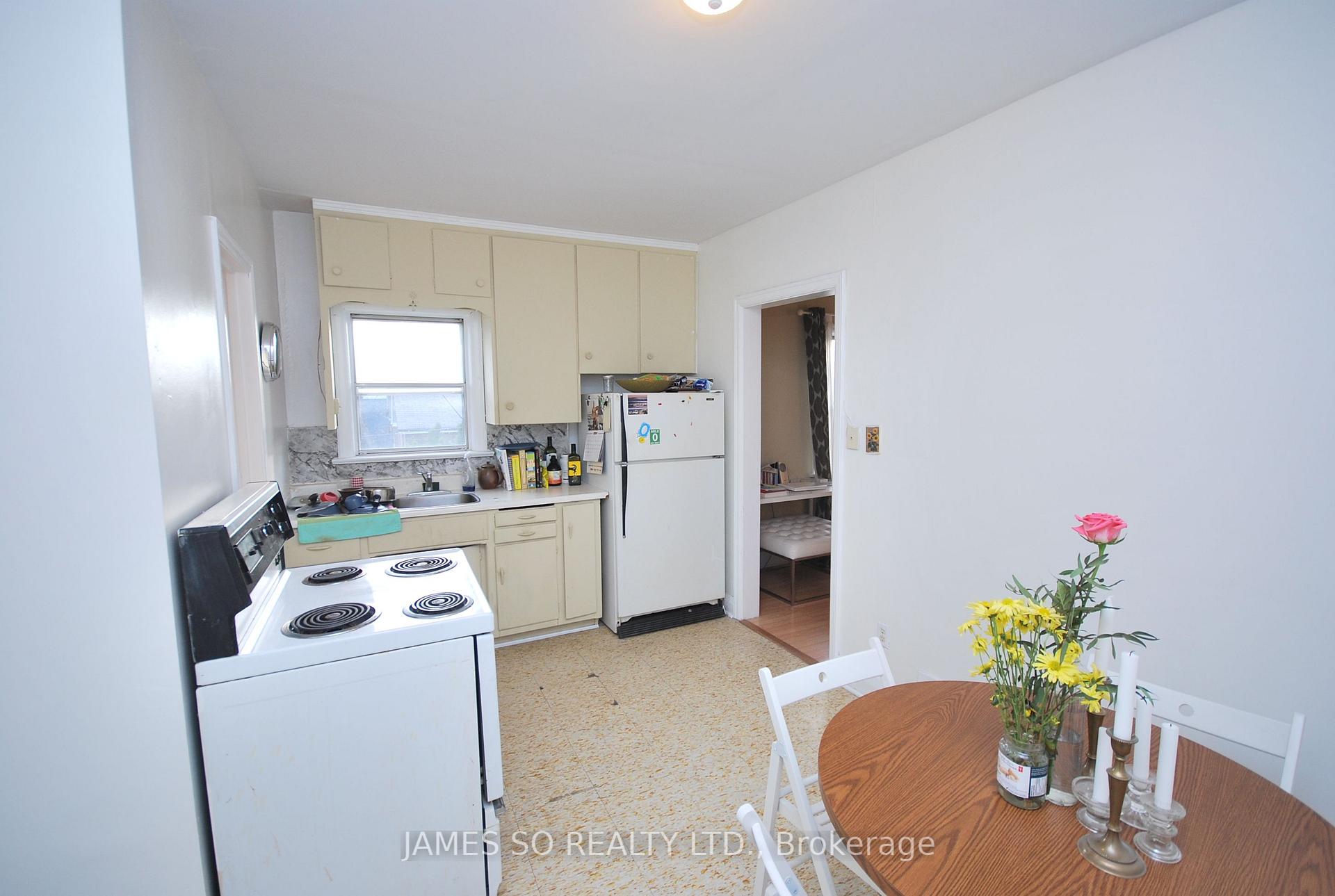 Photo 11 of Unit 2, 471 Sammon Avenue, Toronto, Danforth Village-East York — HOMEH