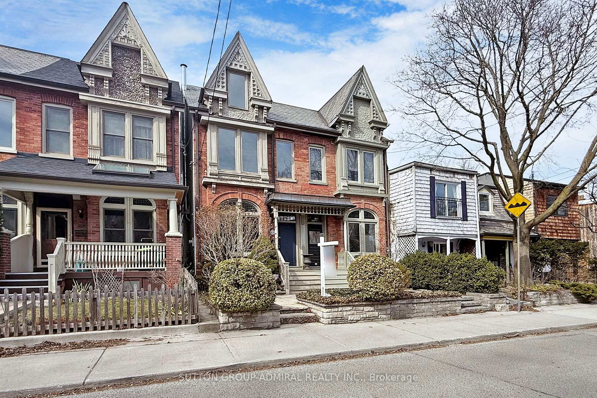 Photo 2 of 426 Wellesley Street E, Toronto, Cabbagetown-South St. James Town — HOMEH