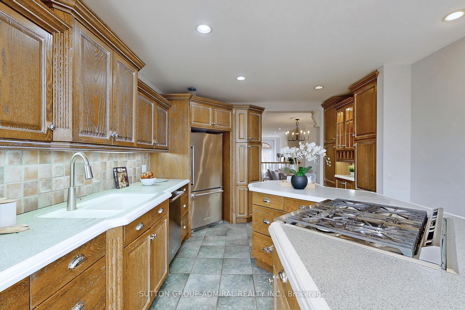 Photo 13 of 426 Wellesley Street E, Toronto, Cabbagetown-South St. James Town — HOMEH