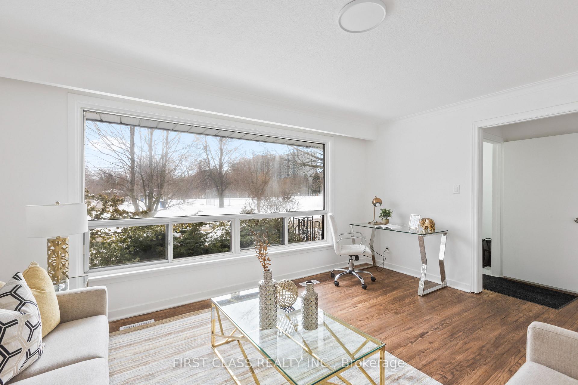Photo 4 of 1 Hughey Crescent, Scarborough, Ionview — HOMEH