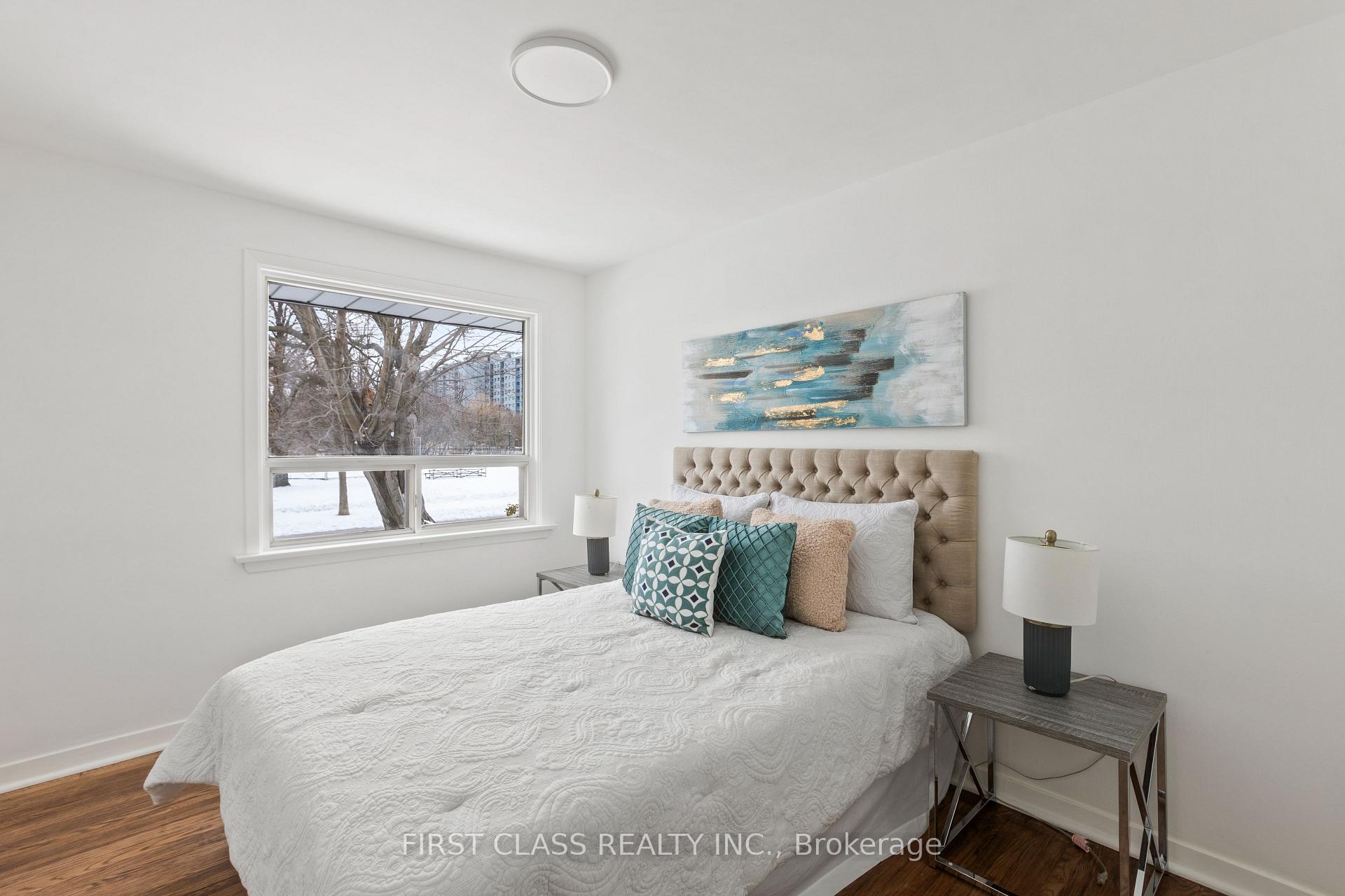 Photo 10 of 1 Hughey Crescent, Scarborough, Ionview — HOMEH