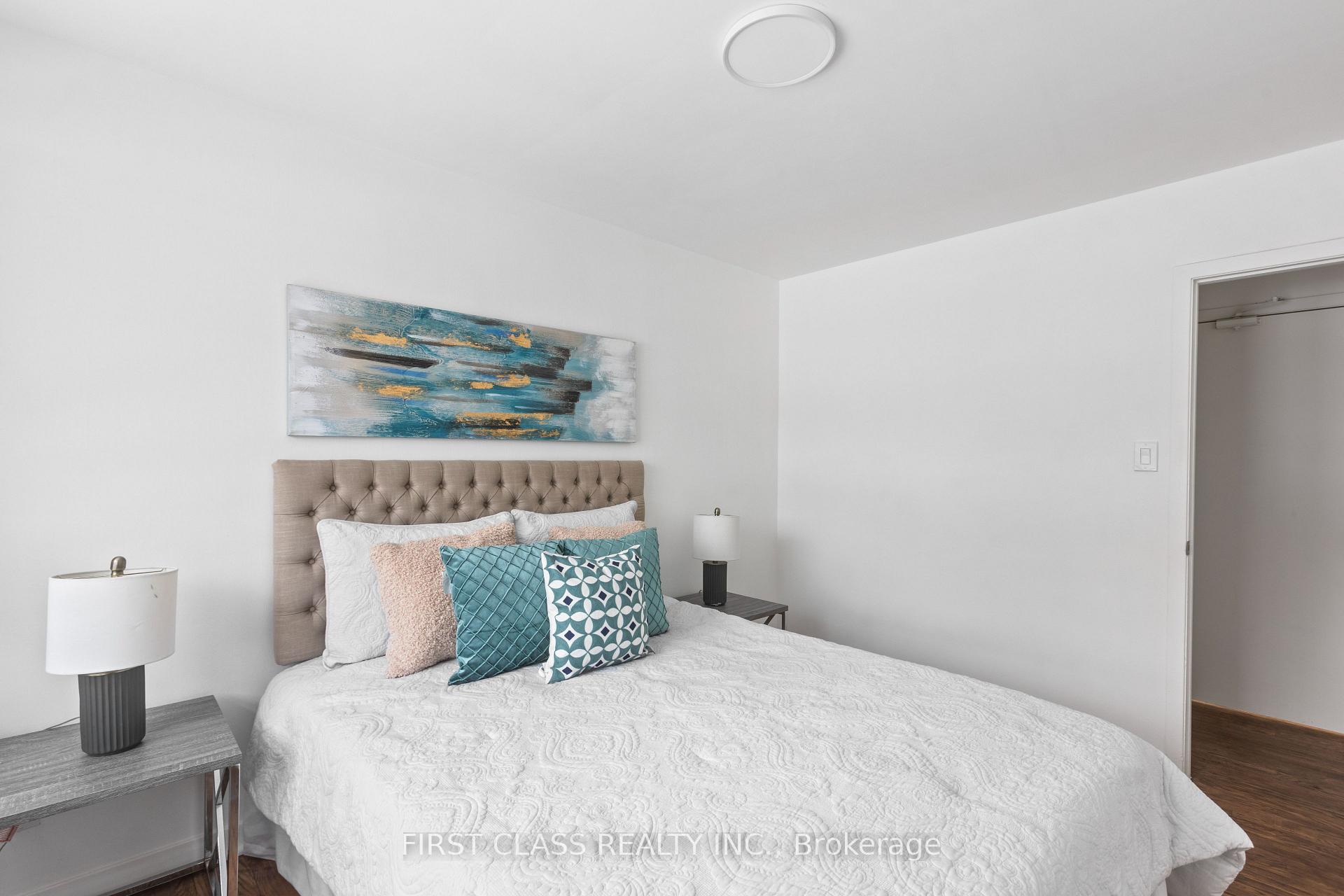 Photo 11 of 1 Hughey Crescent, Scarborough, Ionview — HOMEH