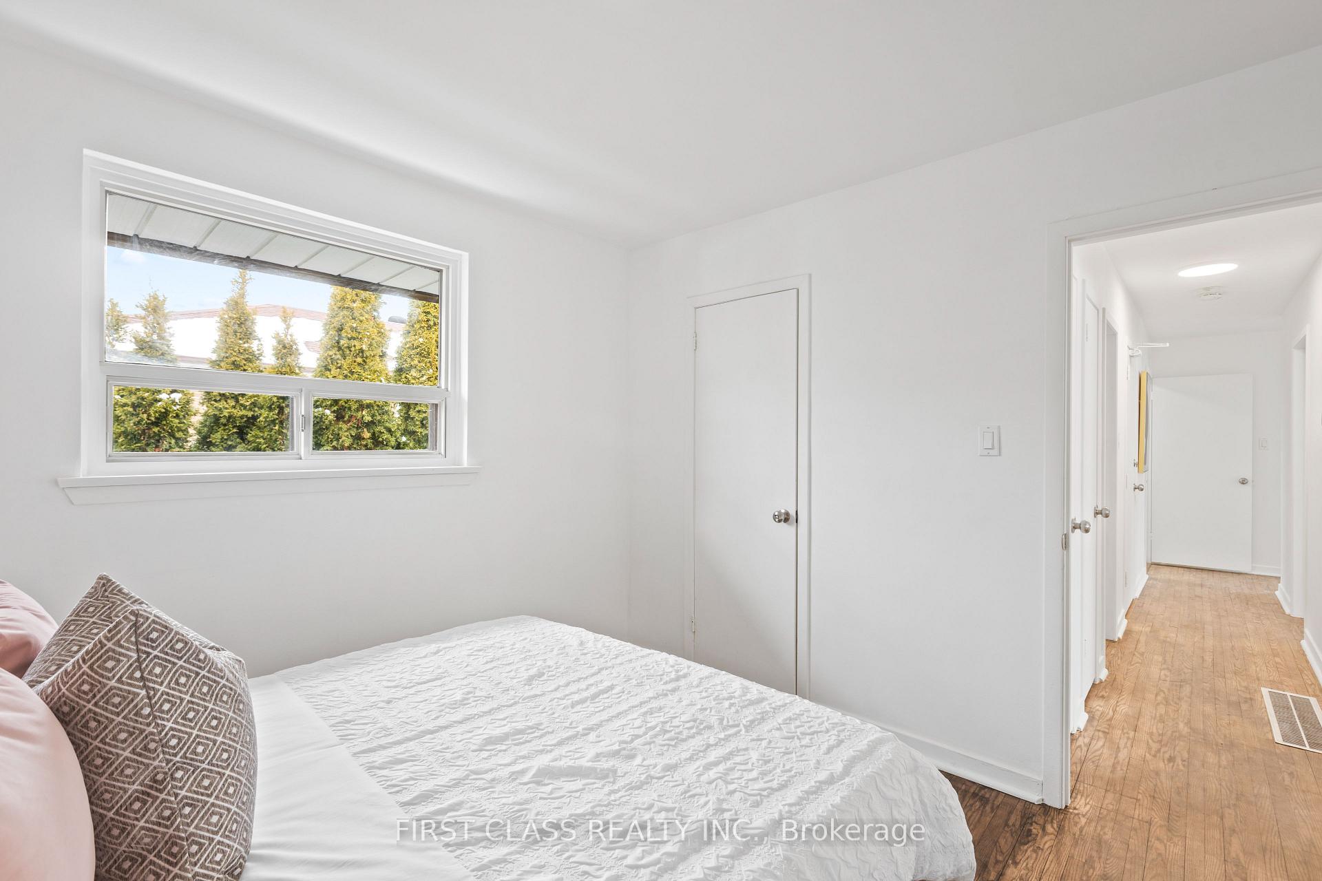 Photo 16 of 1 Hughey Crescent, Scarborough, Ionview — HOMEH