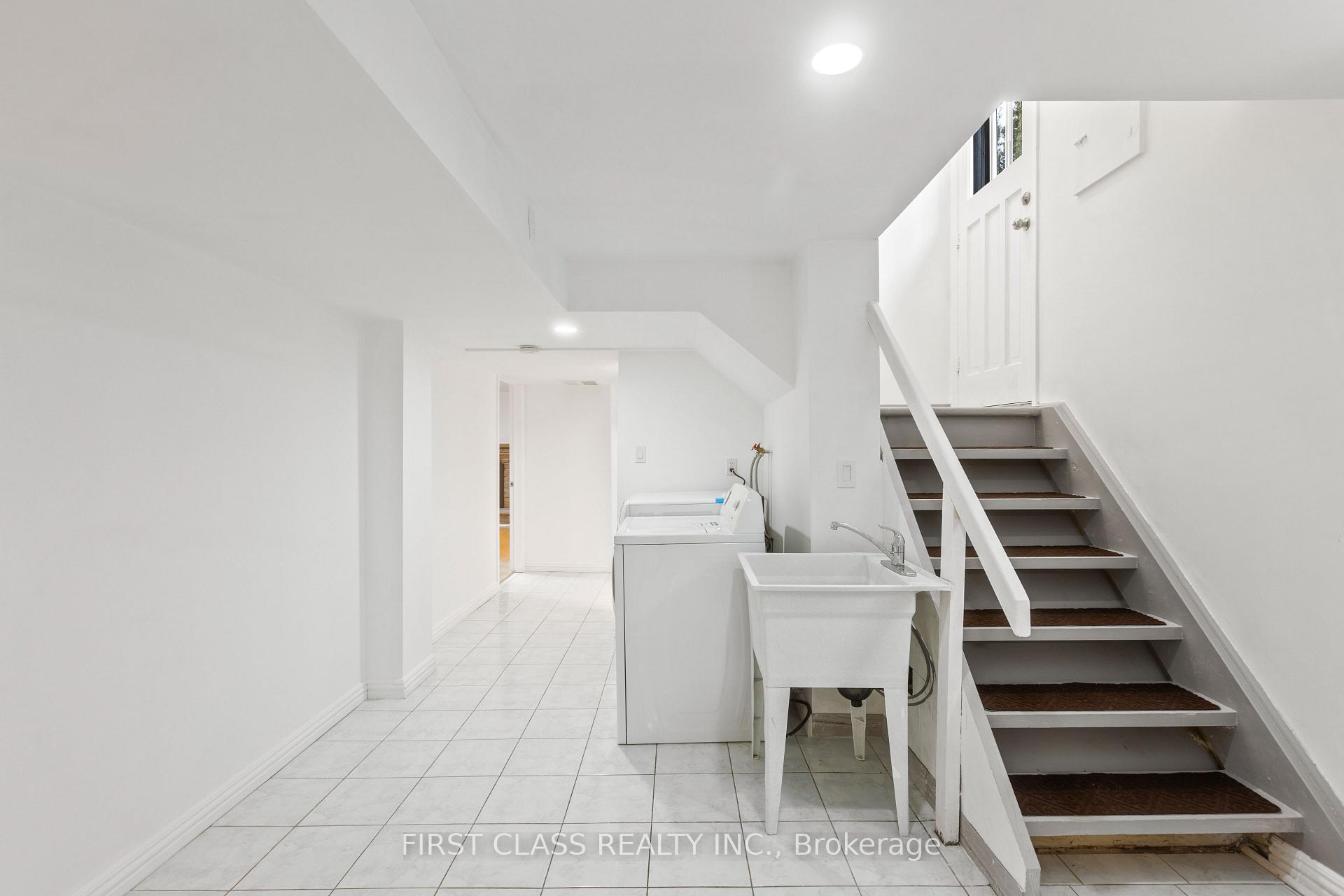 Photo 17 of 1 Hughey Crescent, Scarborough, Ionview — HOMEH
