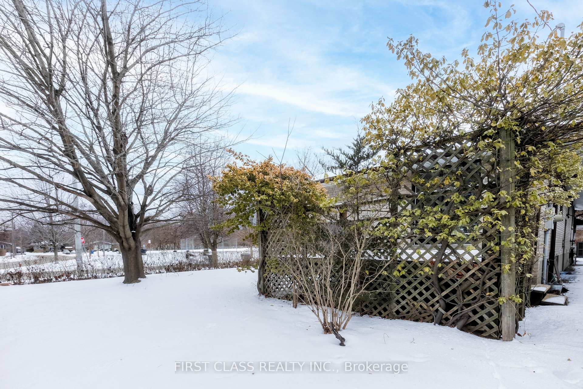 Photo 25 of 1 Hughey Crescent, Scarborough, Ionview — HOMEH