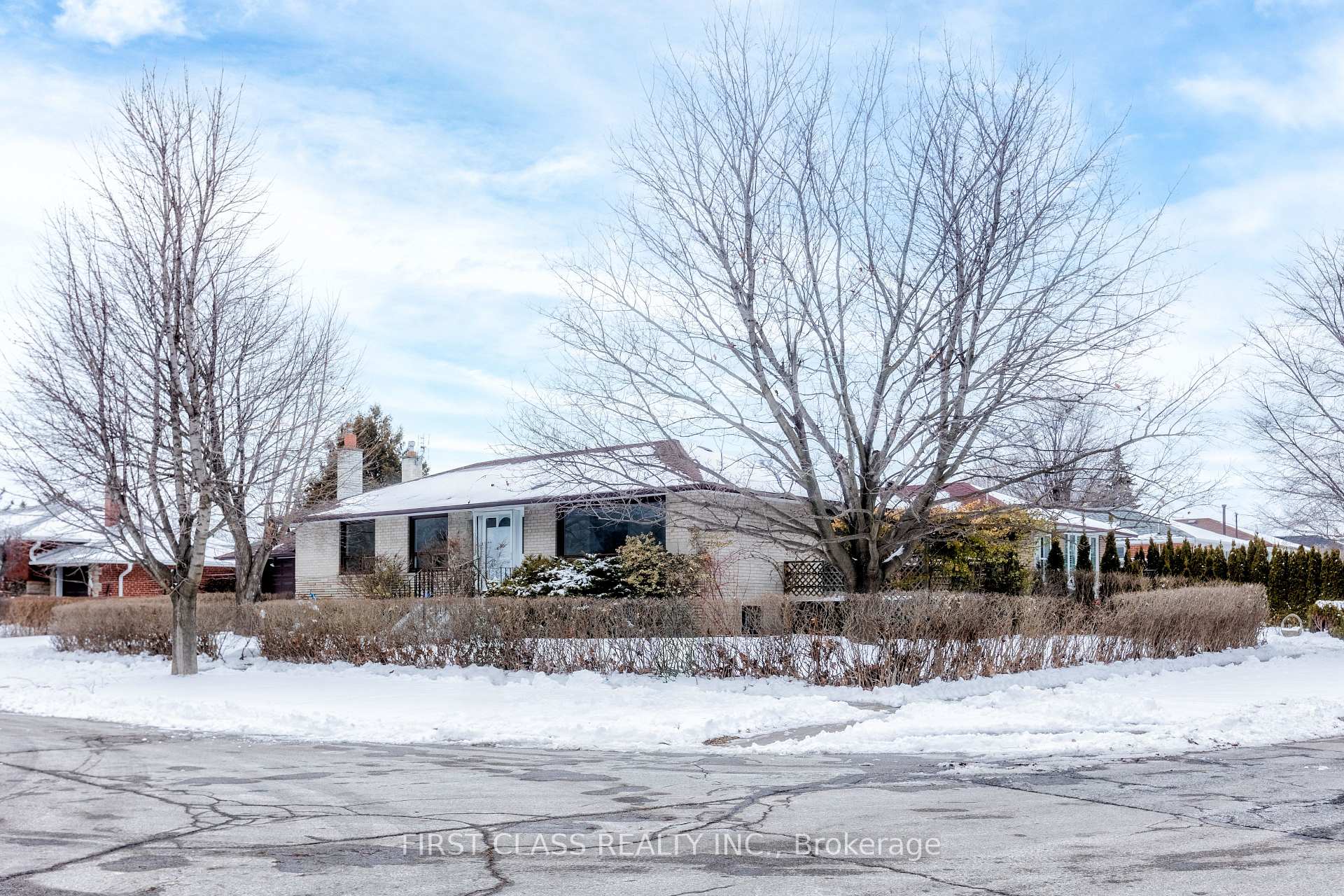 Photo 27 of 1 Hughey Crescent, Scarborough, Ionview — HOMEH