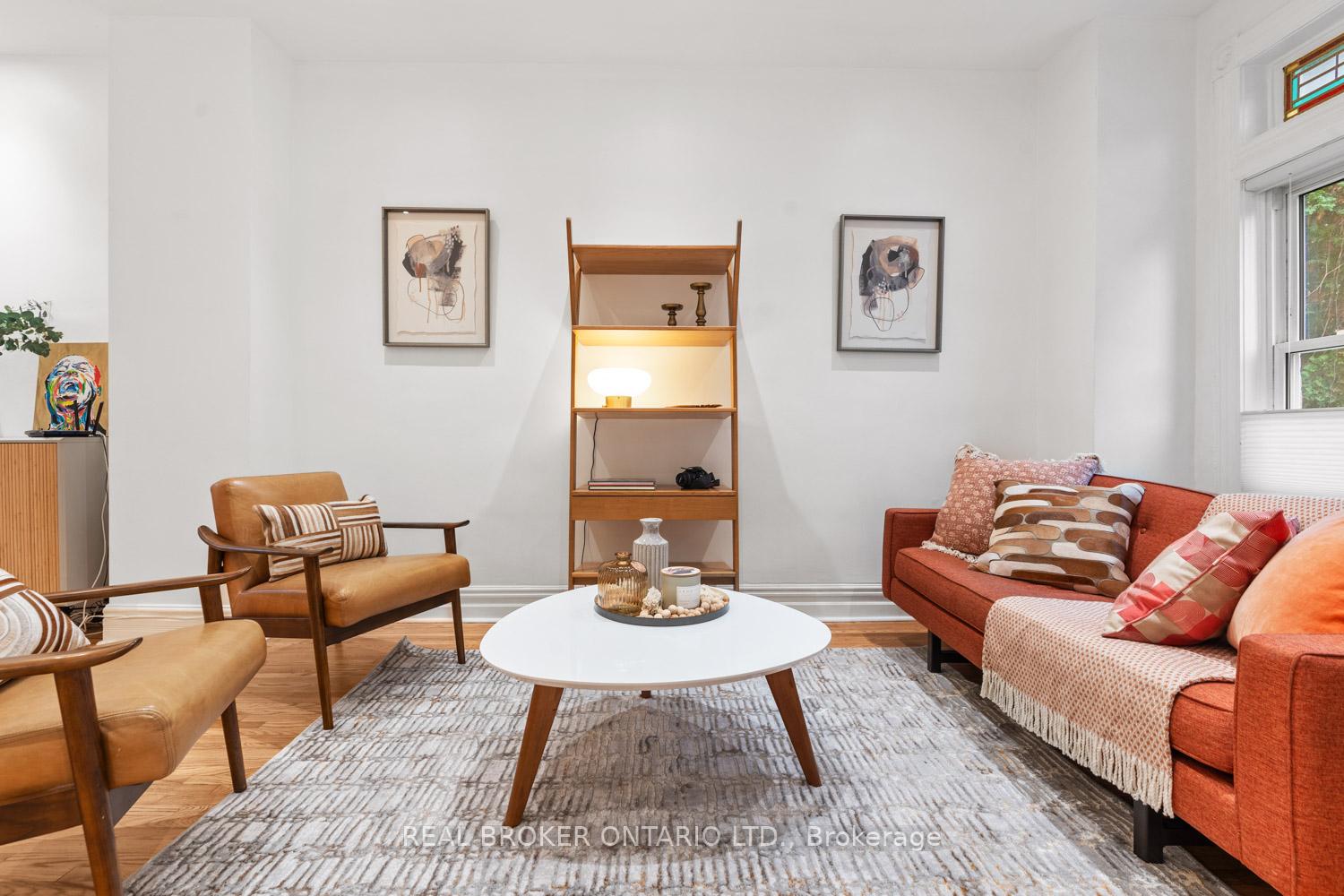 Photo 11 of 754 Adelaide Street W, Toronto, Niagara — HOMEH