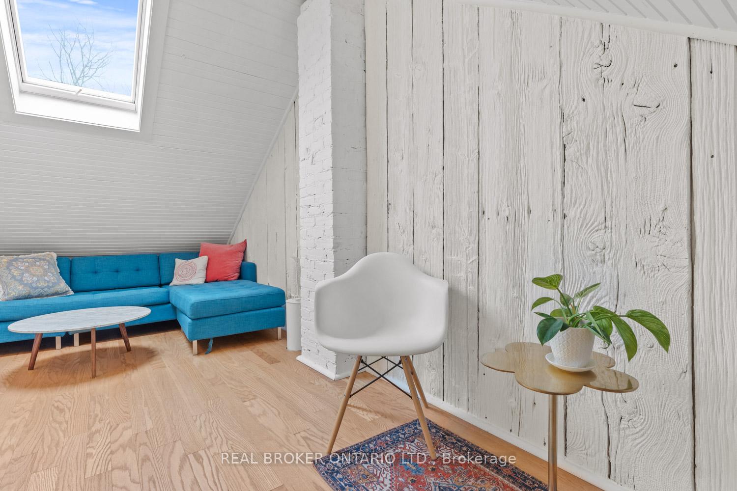 Photo 19 of 754 Adelaide Street W, Toronto, Niagara — HOMEH