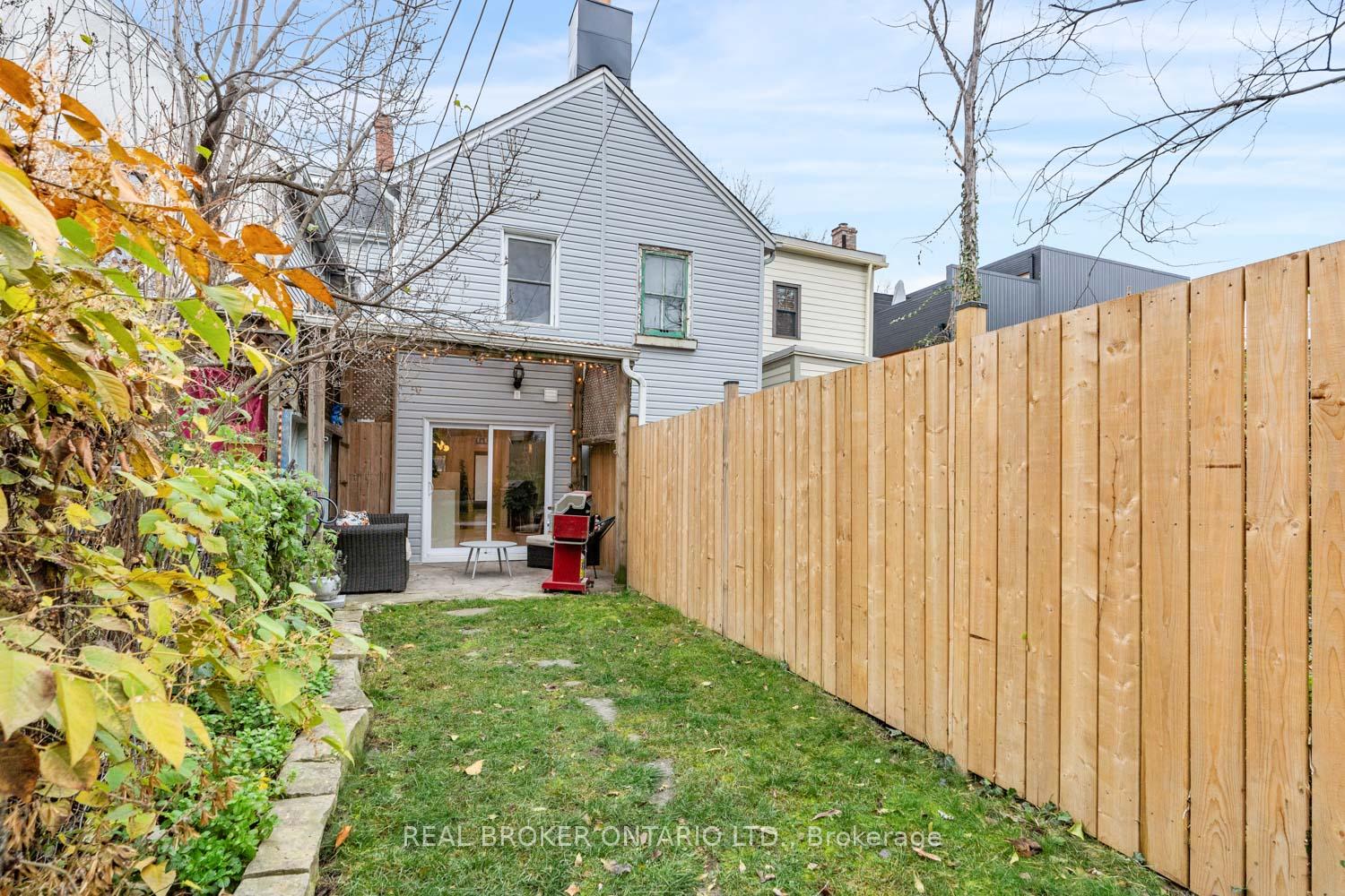 Photo 38 of 754 Adelaide Street W, Toronto, Niagara — HOMEH