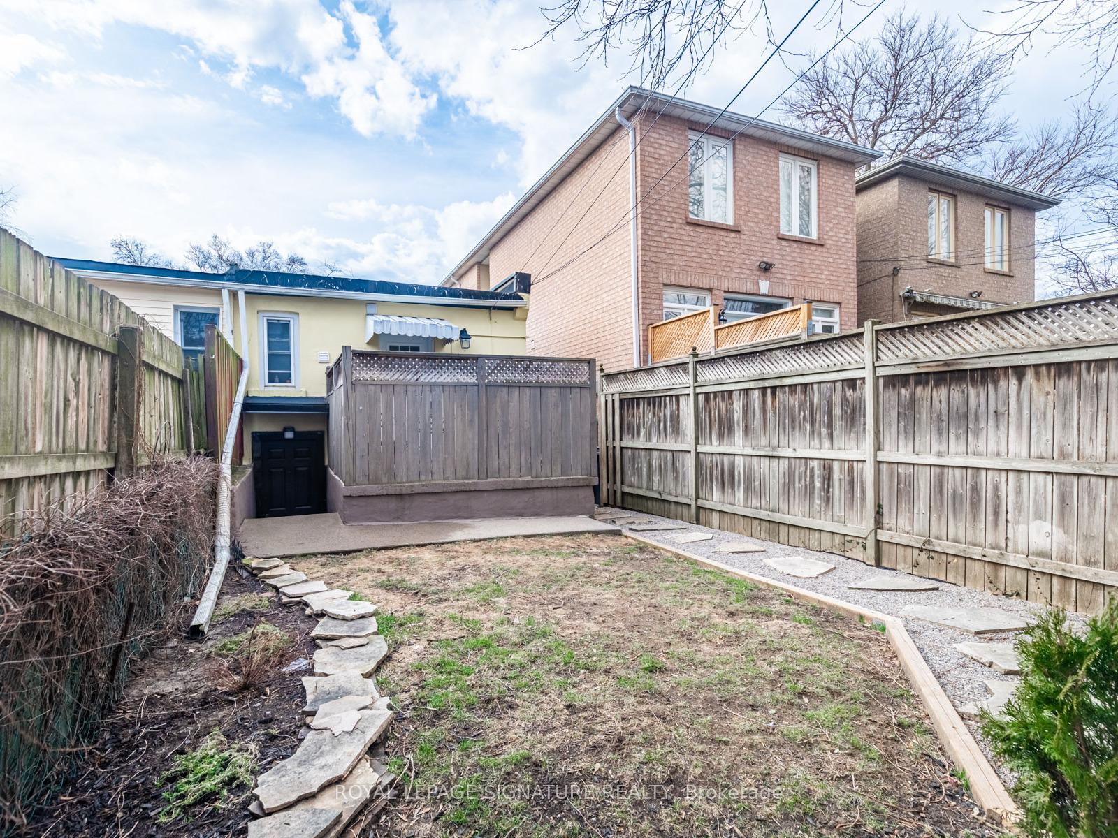 Photo 17 of Unit Lower, 49 Stanhope Avenue, Toronto, Broadview North — HOMEH