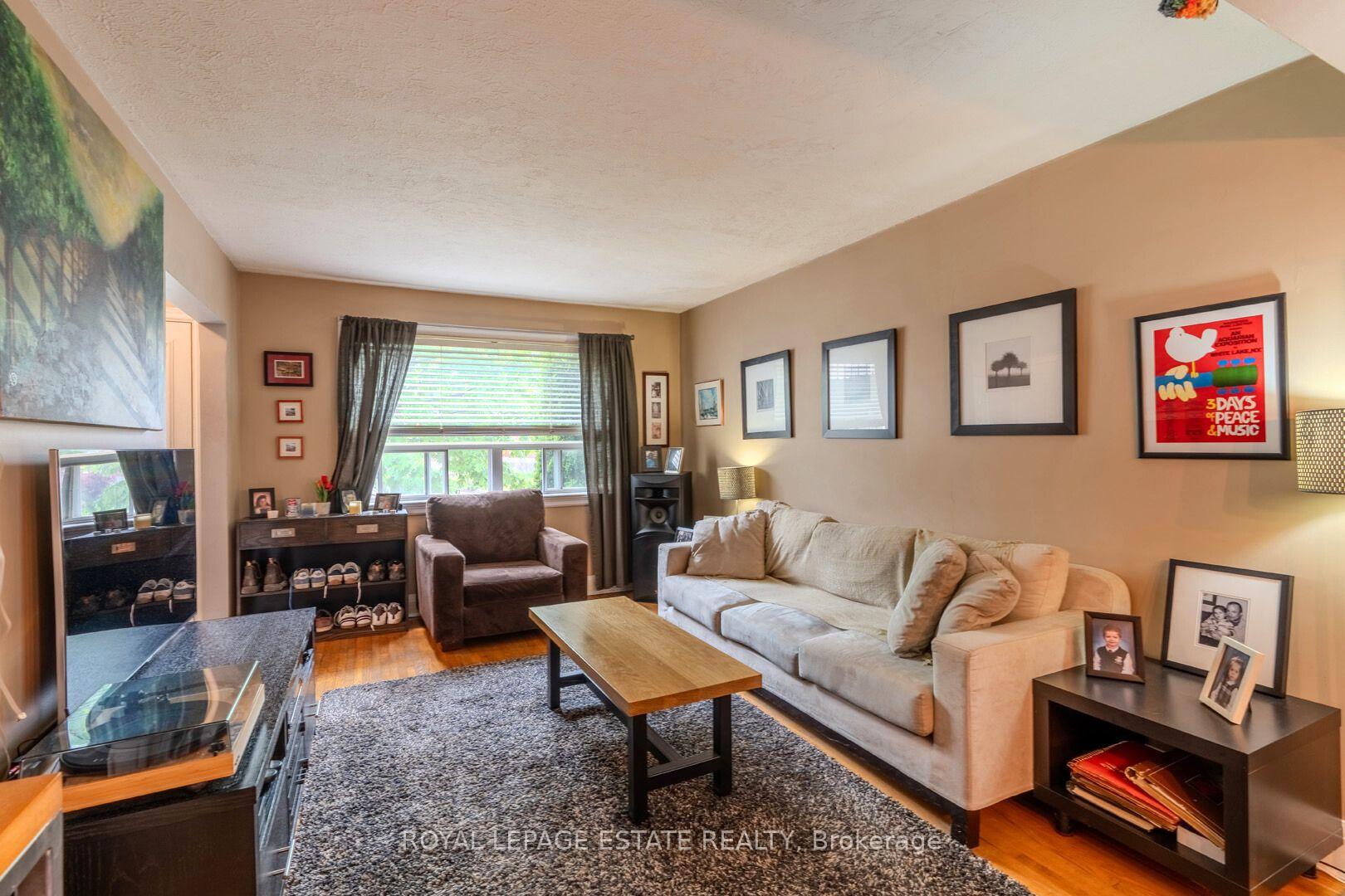 Photo 5 of 210 Westview Boulevard, Toronto, O'Connor-Parkview — HOMEH