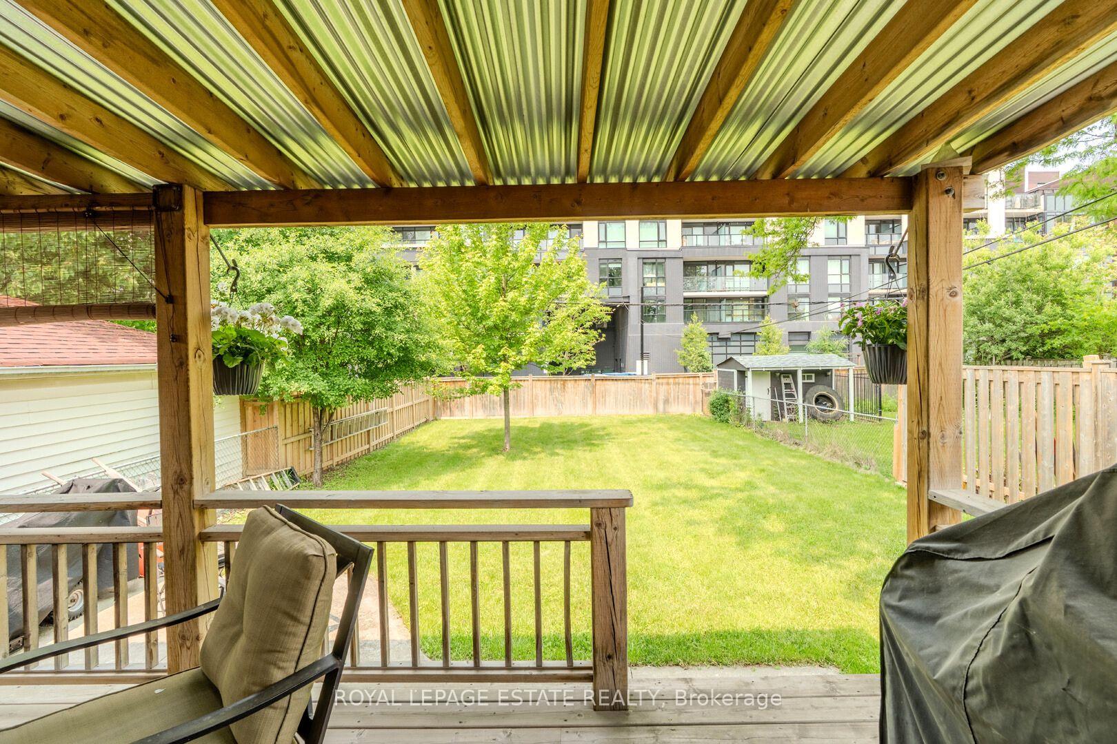 Photo 13 of 210 Westview Boulevard, Toronto, O'Connor-Parkview — HOMEH