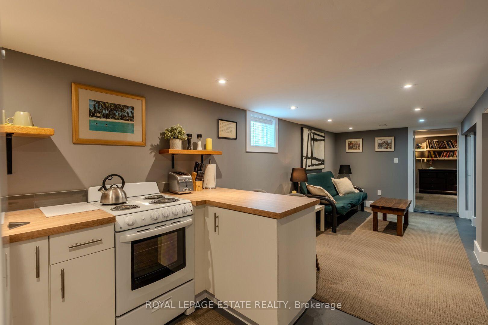 Photo 16 of 210 Westview Boulevard, Toronto, O'Connor-Parkview — HOMEH
