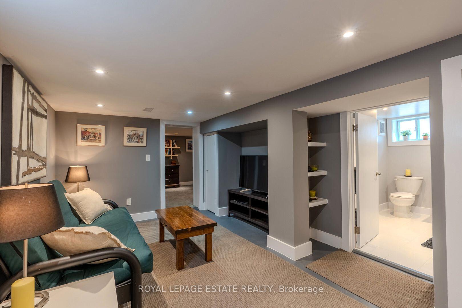 Photo 17 of 210 Westview Boulevard, Toronto, O'Connor-Parkview — HOMEH