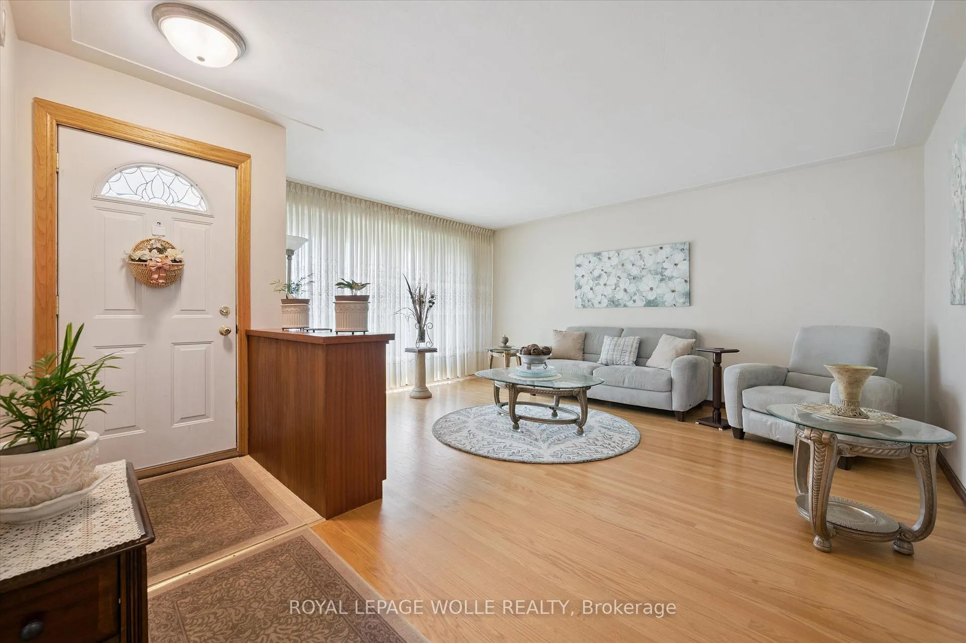 Photo 6 of 136 Fairway Road N, Kitchener — HOMEH