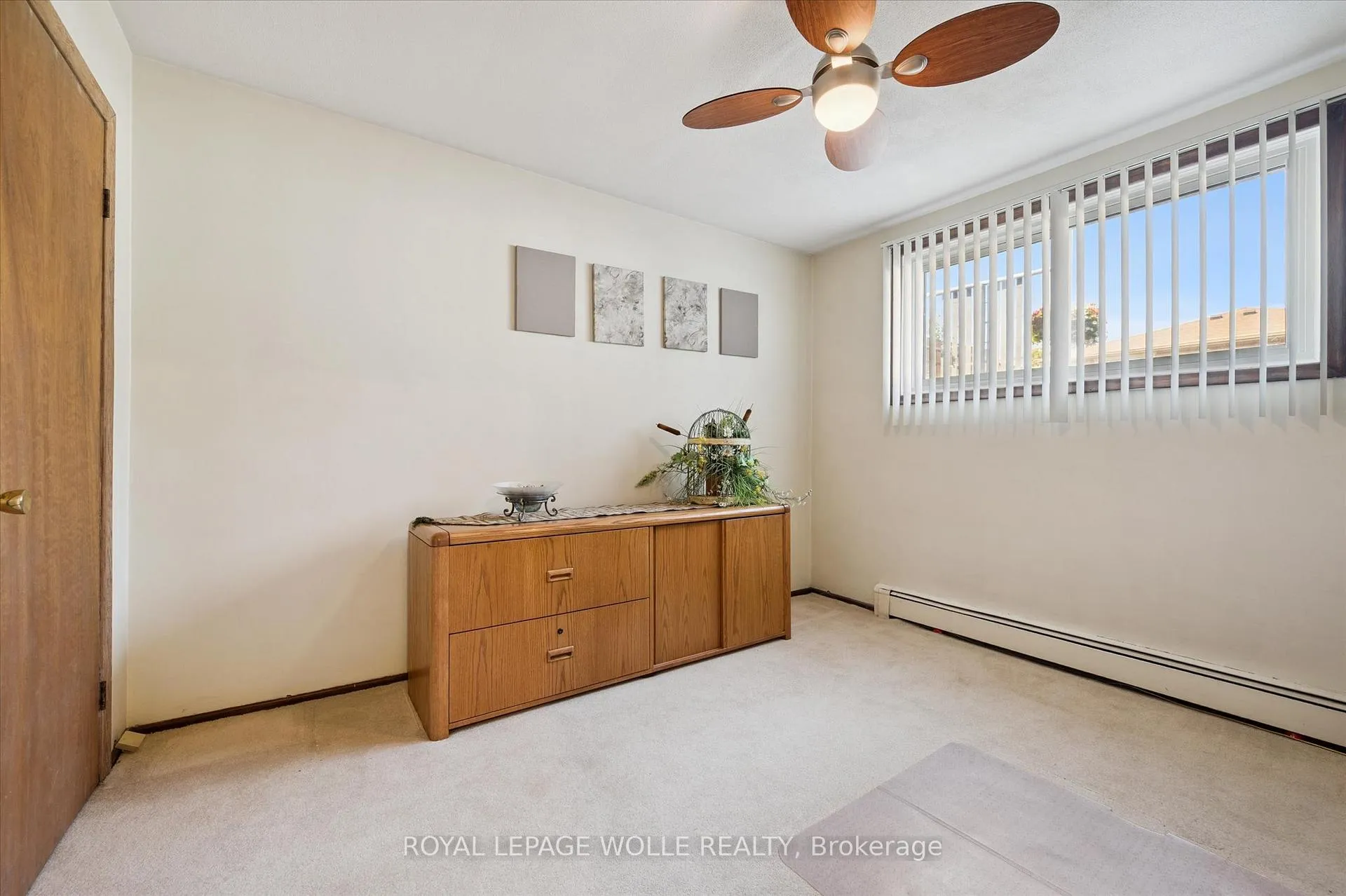 Photo 29 of 136 Fairway Road N, Kitchener — HOMEH