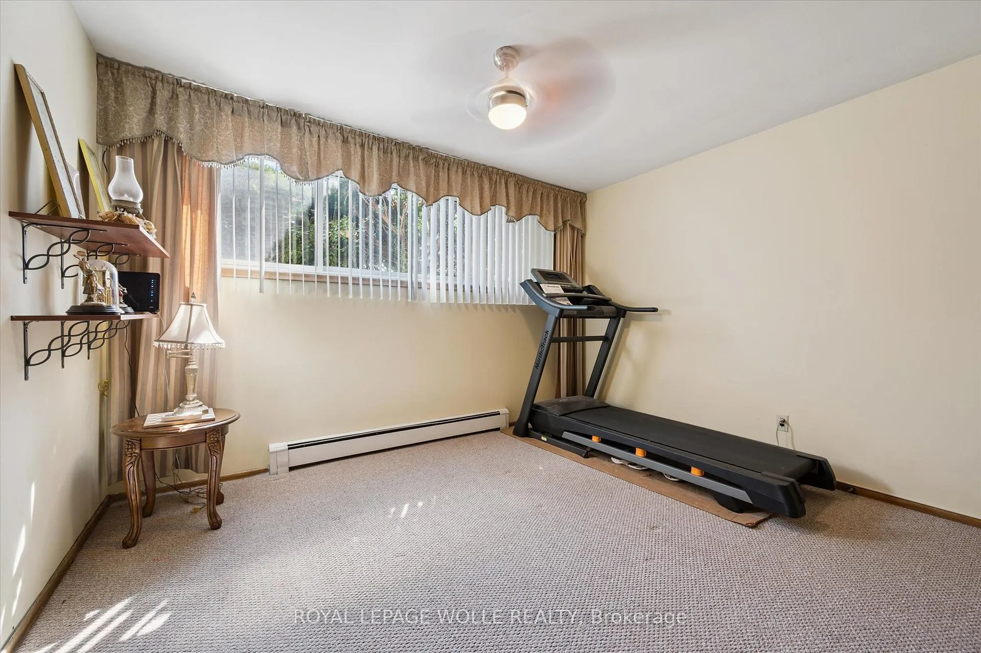 Photo 32 of 136 Fairway Road N, Kitchener — HOMEH