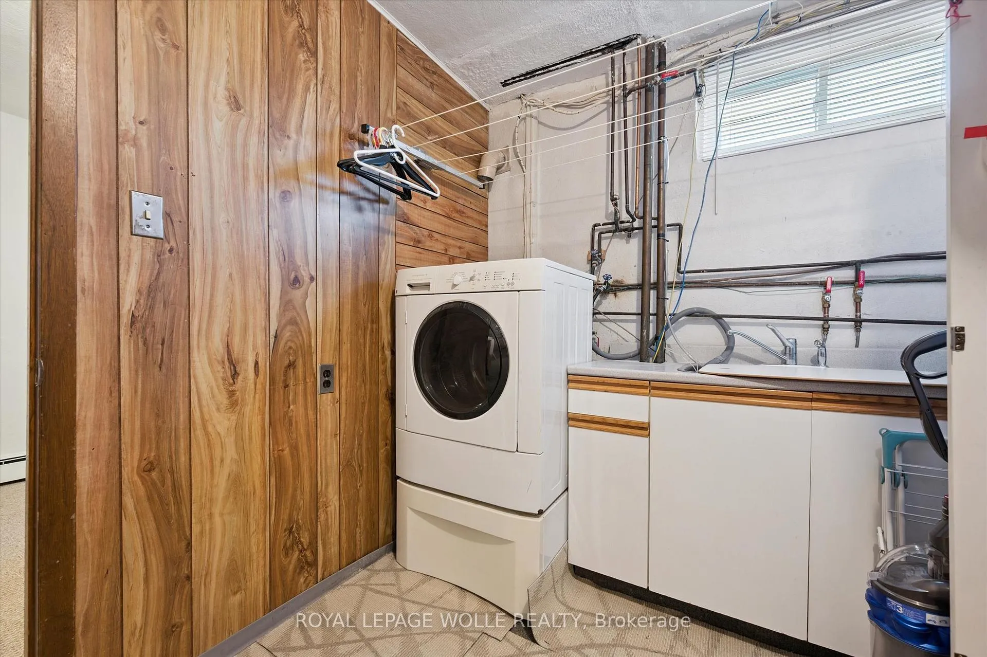 Photo 34 of 136 Fairway Road N, Kitchener — HOMEH