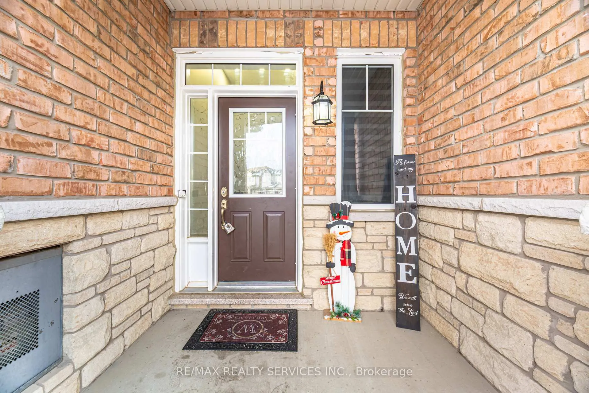 Photo 4 of 40 Abigail Crescent, Caledon, Rural Caledon — HOMEH