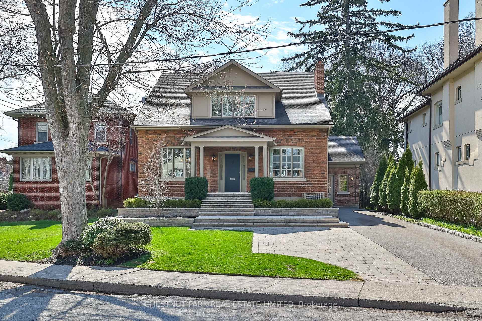 Photo 1 of 8 St Leonard's Crescent, Toronto, Lawrence Park South — HOMEH