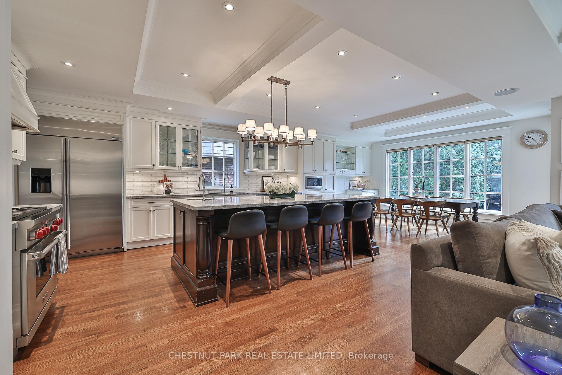 Photo 5 of 8 St Leonard's Crescent, Toronto, Lawrence Park South — HOMEH