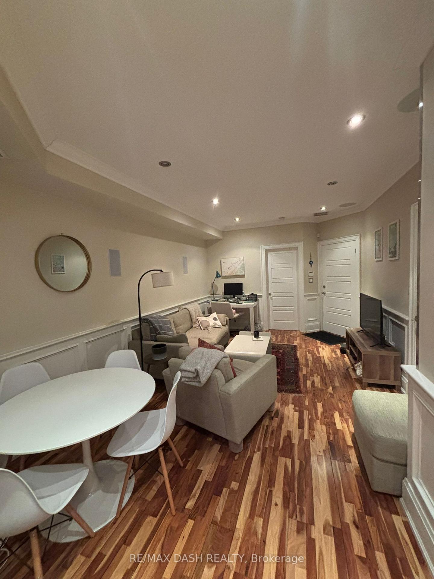 Photo 9 of Unit MAIN, 8 Beatrice Street, Toronto, Trinity-Bellwoods — HOMEH