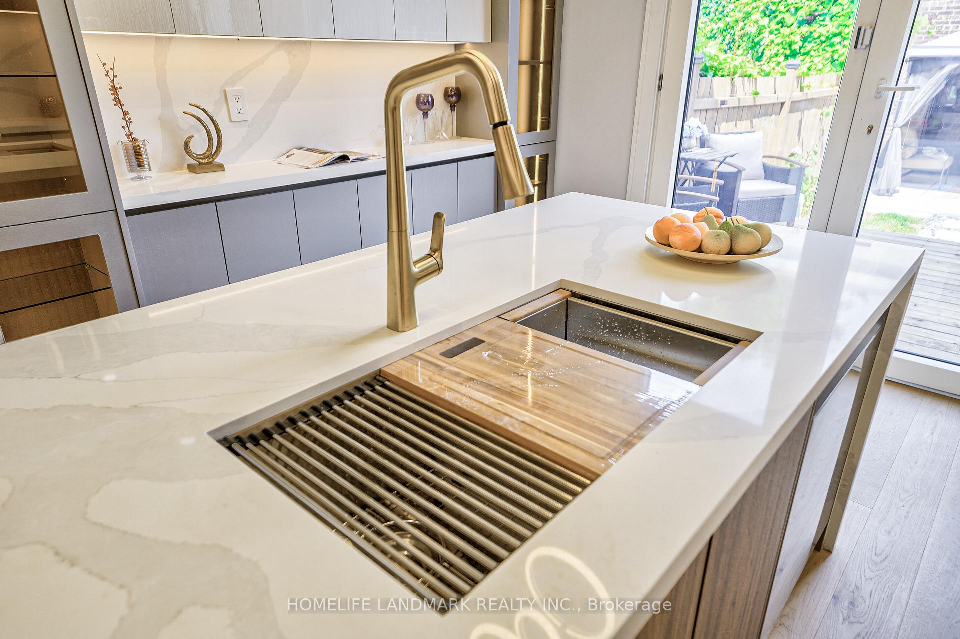 Photo 19 of 877 Logan Avenue, Toronto, North Riverdale — HOMEH