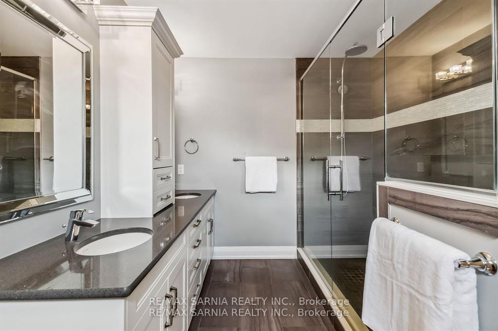 Photo 14 of 428 Darcy Drive, Strathroy-Caradoc, NE — HOMEH