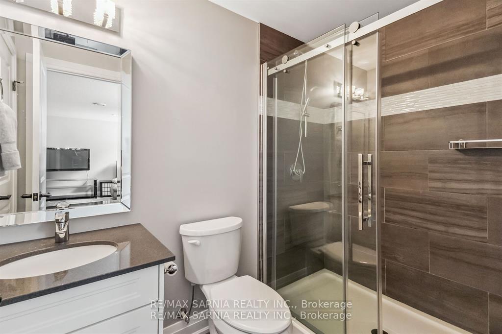 Photo 20 of 428 Darcy Drive, Strathroy-Caradoc, NE — HOMEH