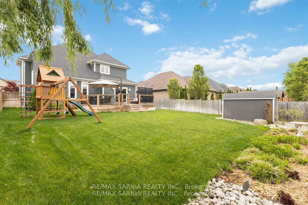 Photo 27 of 428 Darcy Drive, Strathroy-Caradoc, NE — HOMEH
