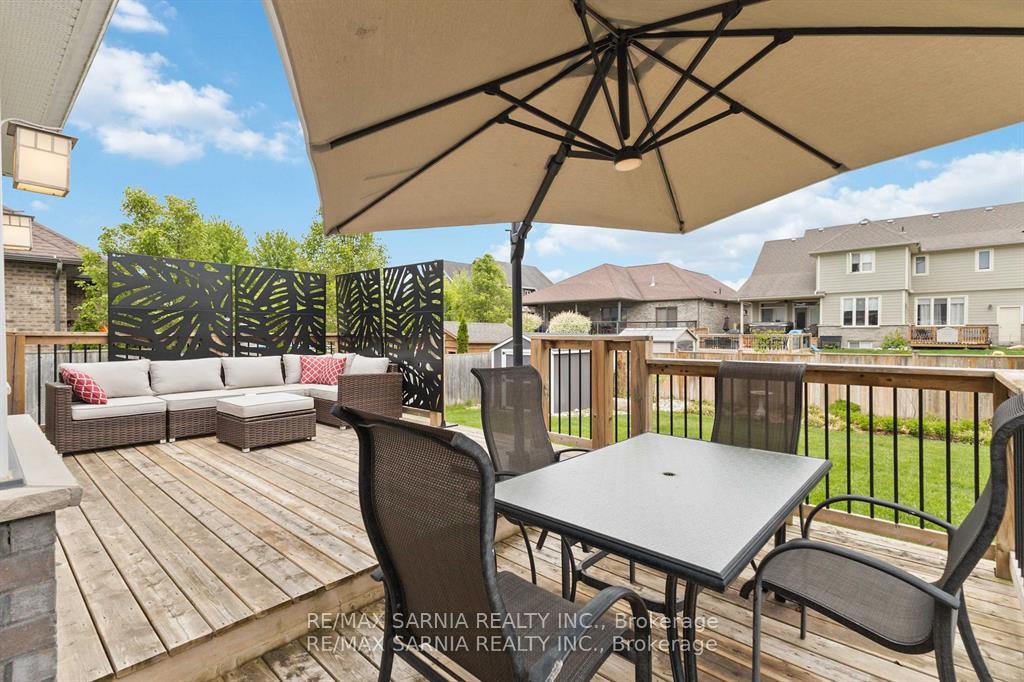 Photo 30 of 428 Darcy Drive, Strathroy-Caradoc, NE — HOMEH