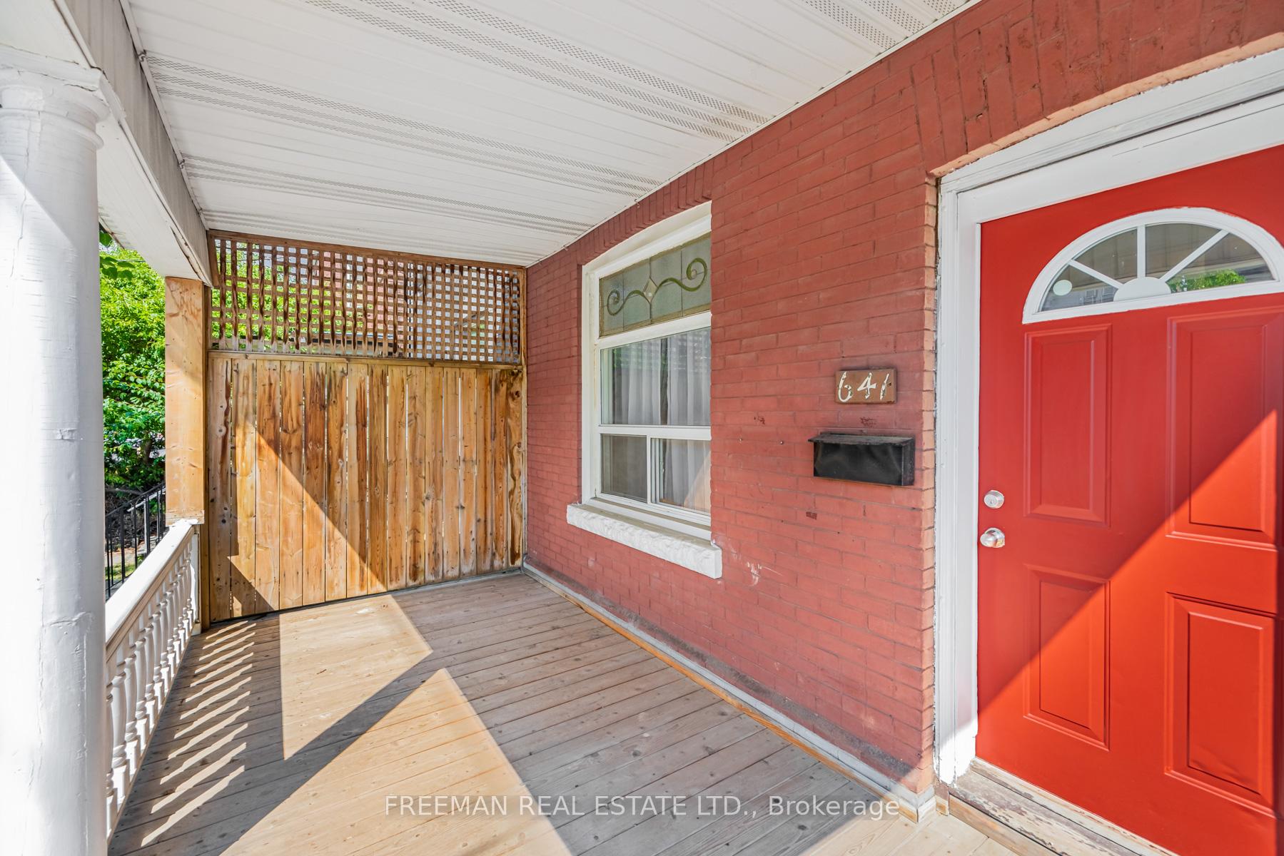Photo 3 of 641 Bathurst Street, Toronto, University — HOMEH