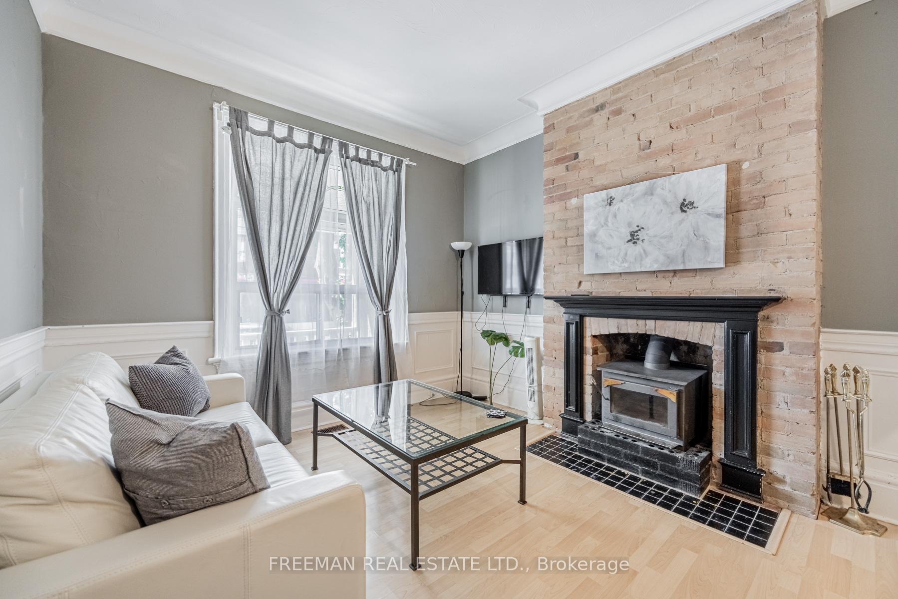Photo 4 of 641 Bathurst Street, Toronto, University — HOMEH