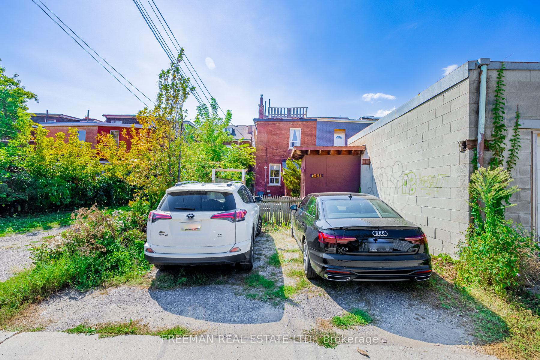 Photo 32 of 641 Bathurst Street, Toronto, University — HOMEH