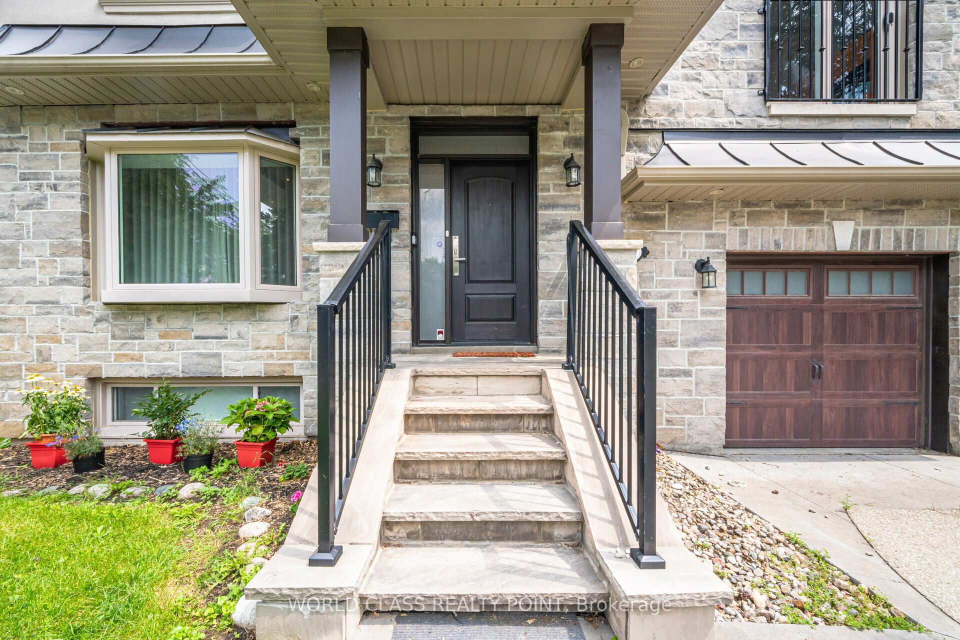 Photo 4 of 41 Howarth Avenue, Scarborough, Wexford-Maryvale — HOMEH