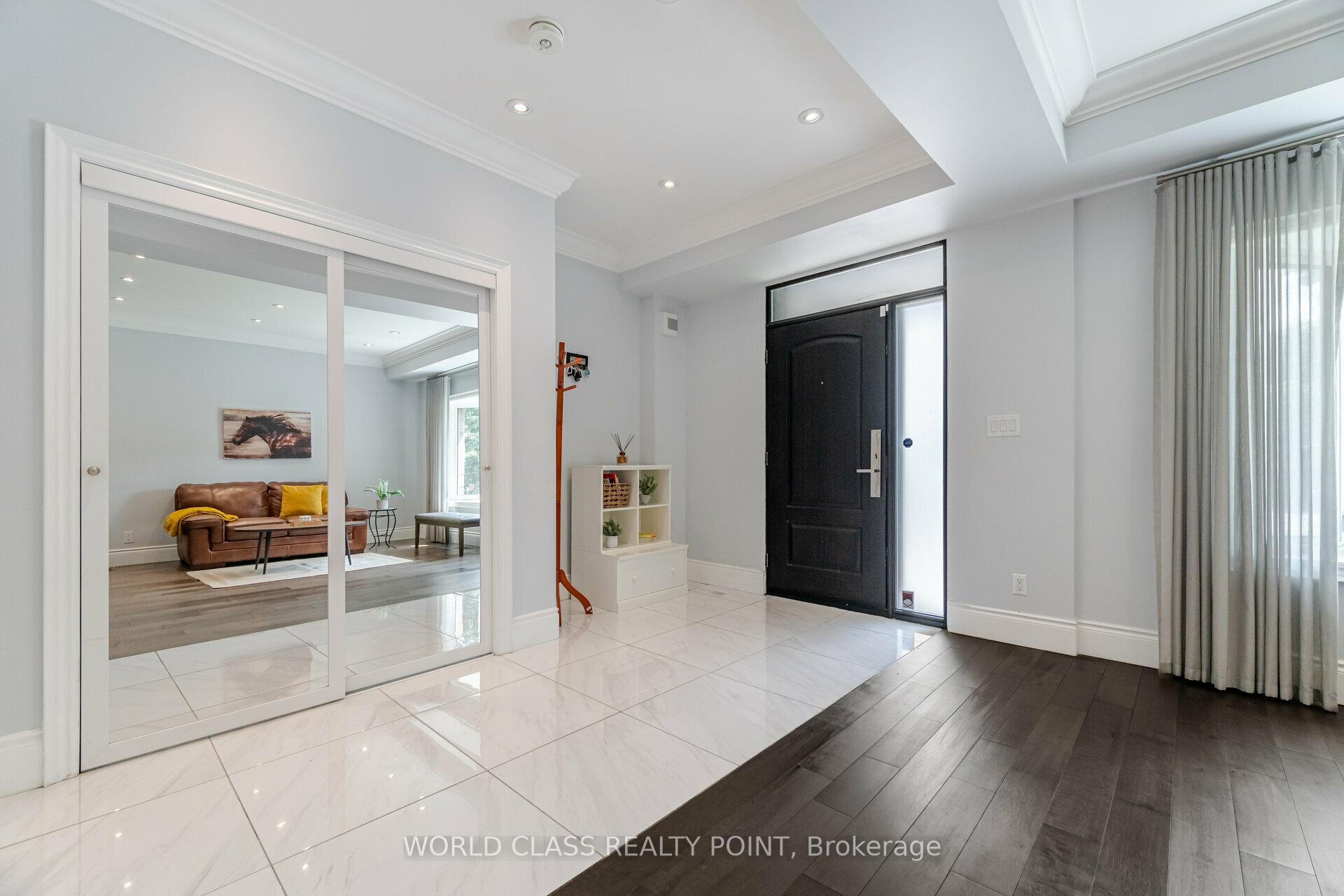 Photo 5 of 41 Howarth Avenue, Scarborough, Wexford-Maryvale — HOMEH