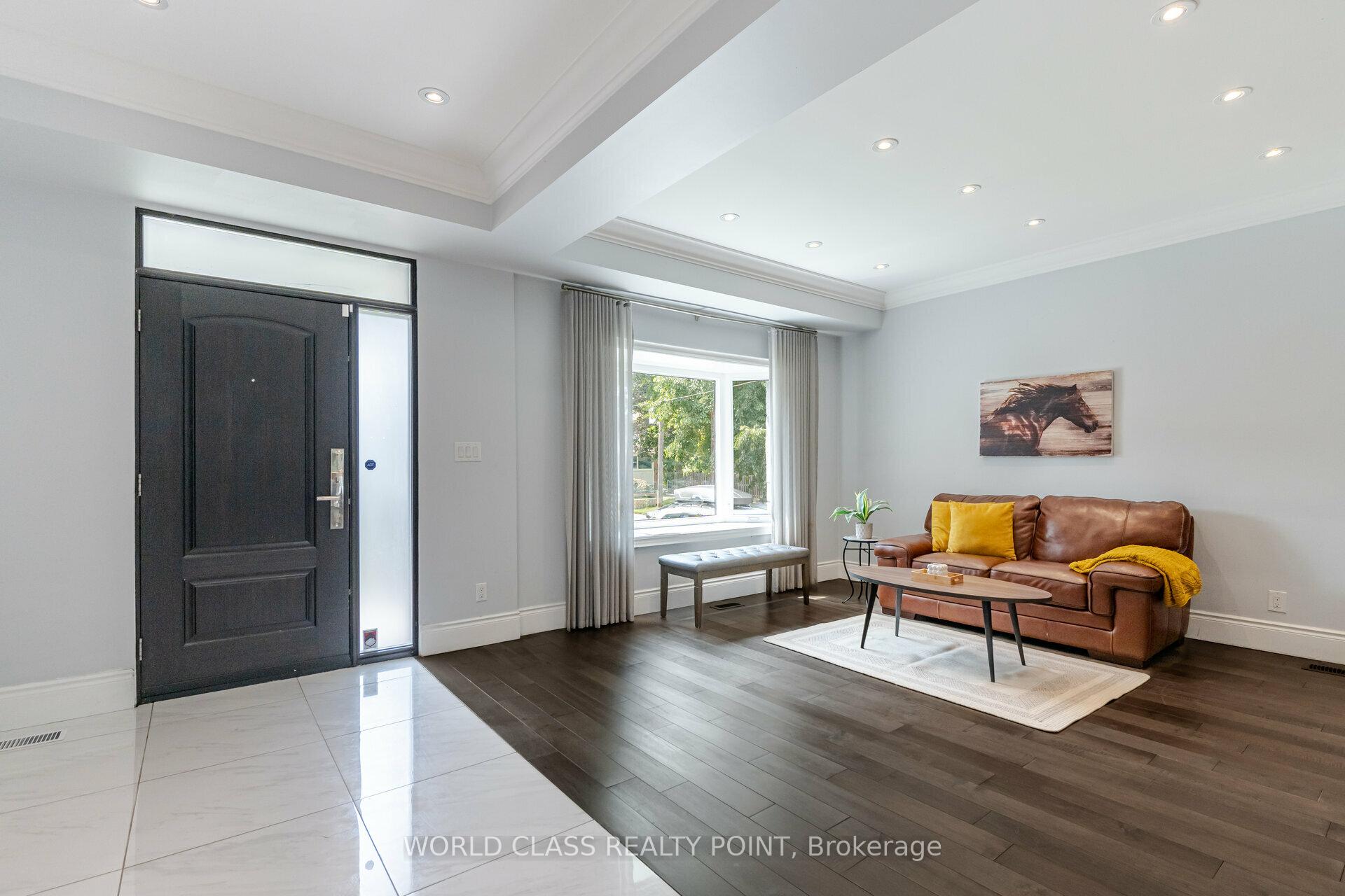 Photo 6 of 41 Howarth Avenue, Scarborough, Wexford-Maryvale — HOMEH