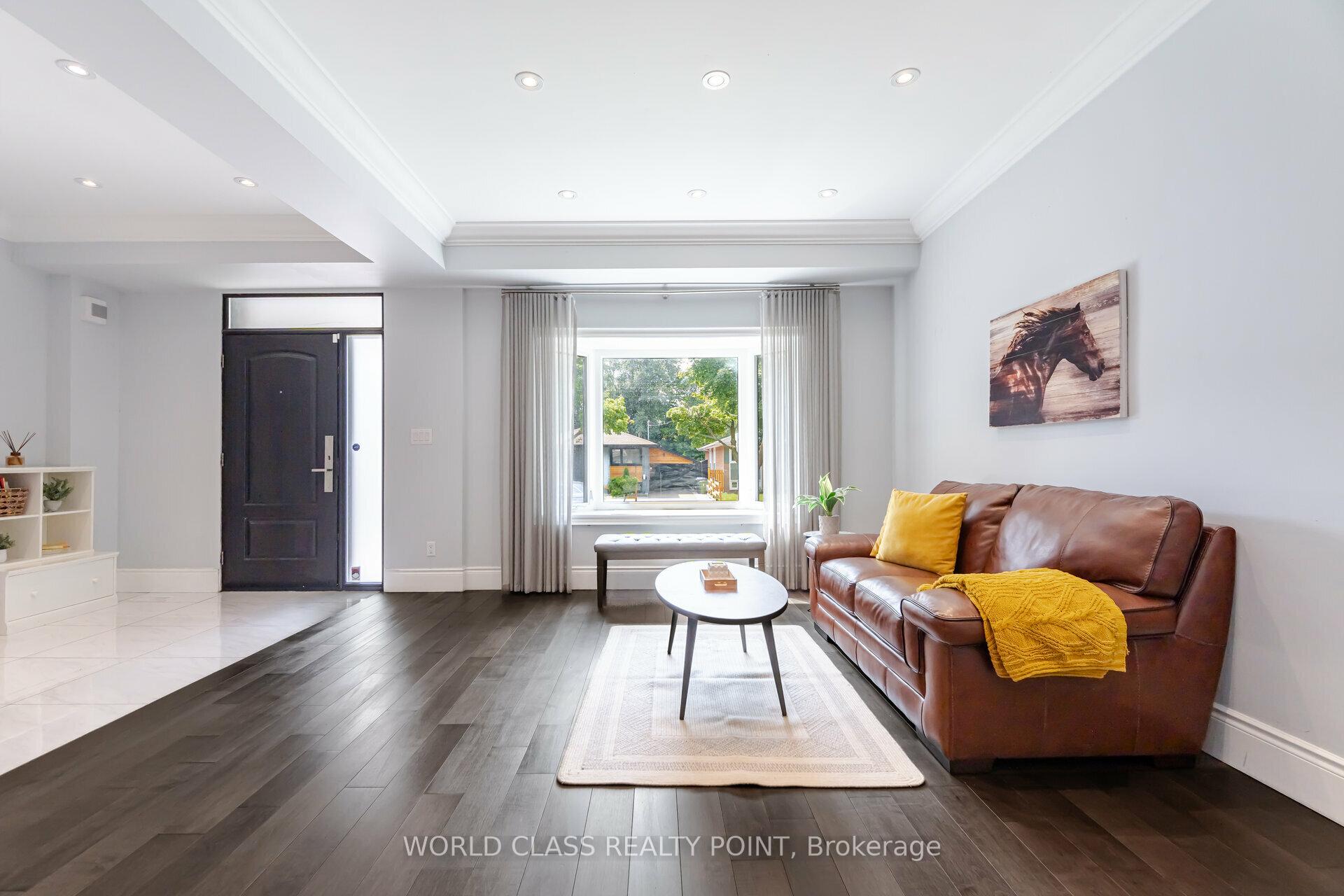 Photo 8 of 41 Howarth Avenue, Scarborough, Wexford-Maryvale — HOMEH