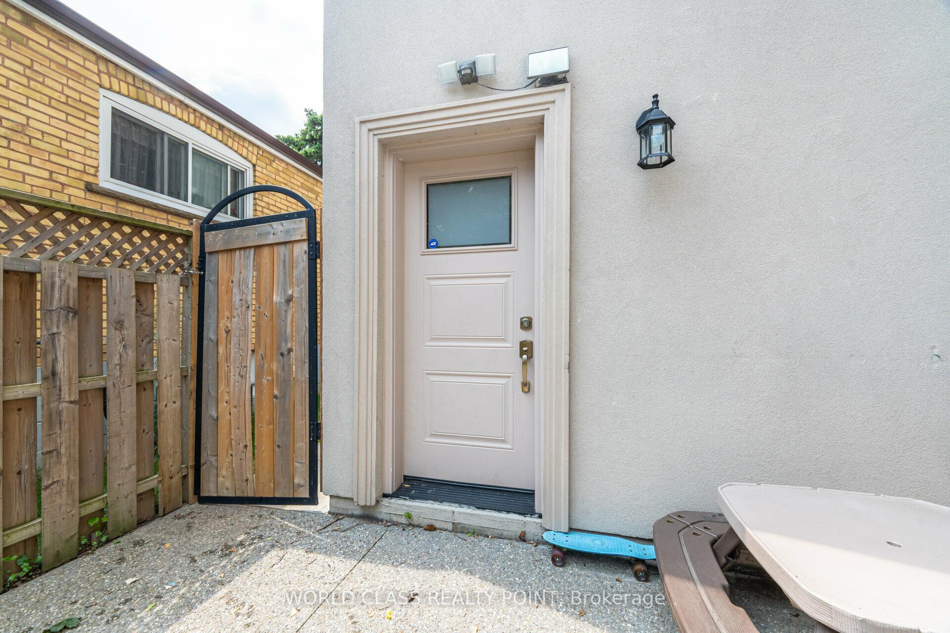 Photo 33 of 41 Howarth Avenue, Scarborough, Wexford-Maryvale — HOMEH