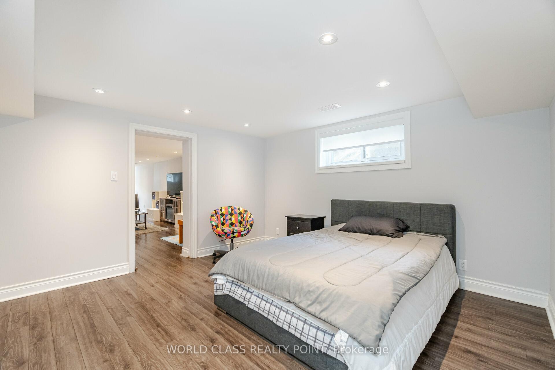 Photo 37 of 41 Howarth Avenue, Scarborough, Wexford-Maryvale — HOMEH