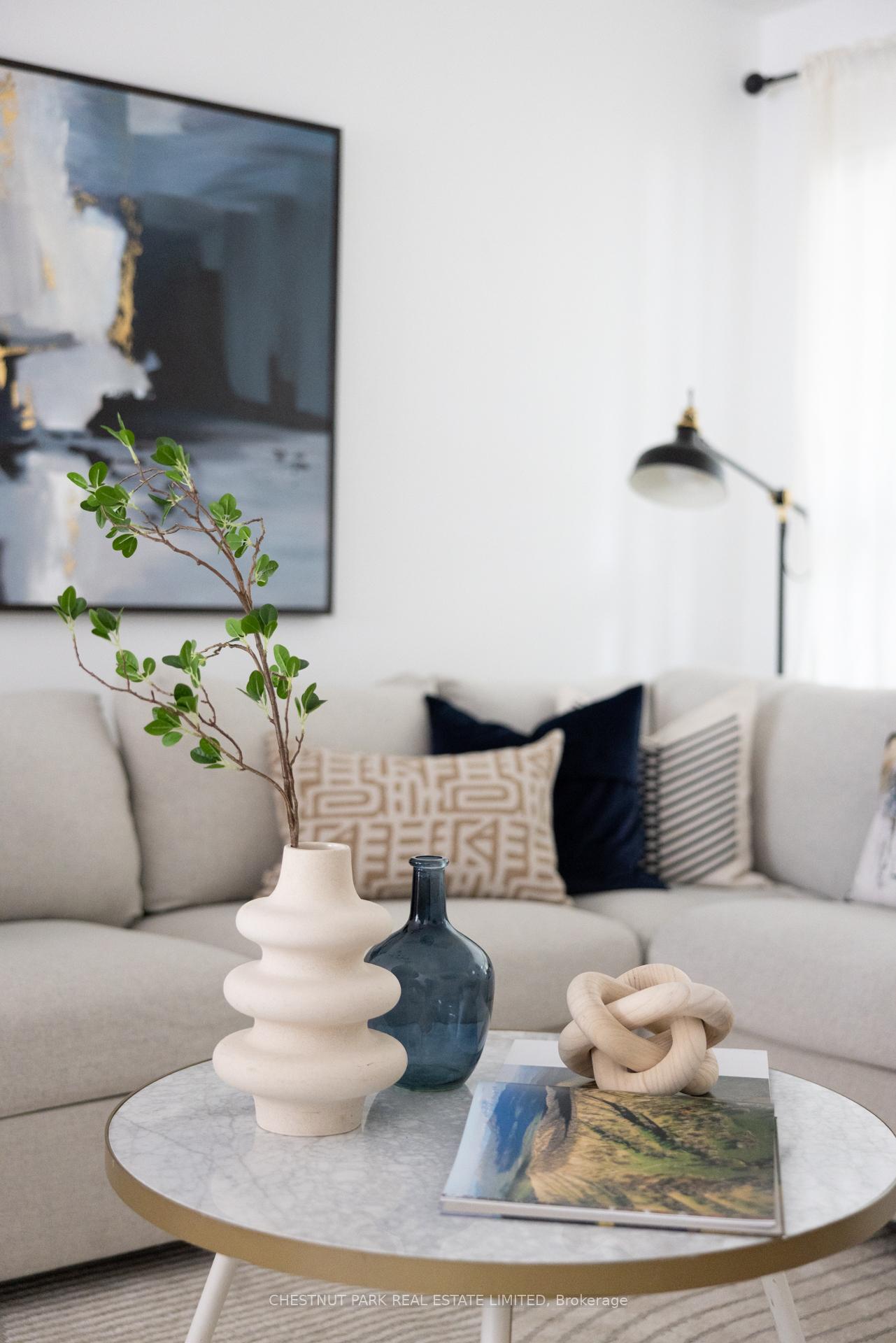 Photo 3 of 161 Queensdale Avenue, Toronto, Danforth Village-East York — HOMEH