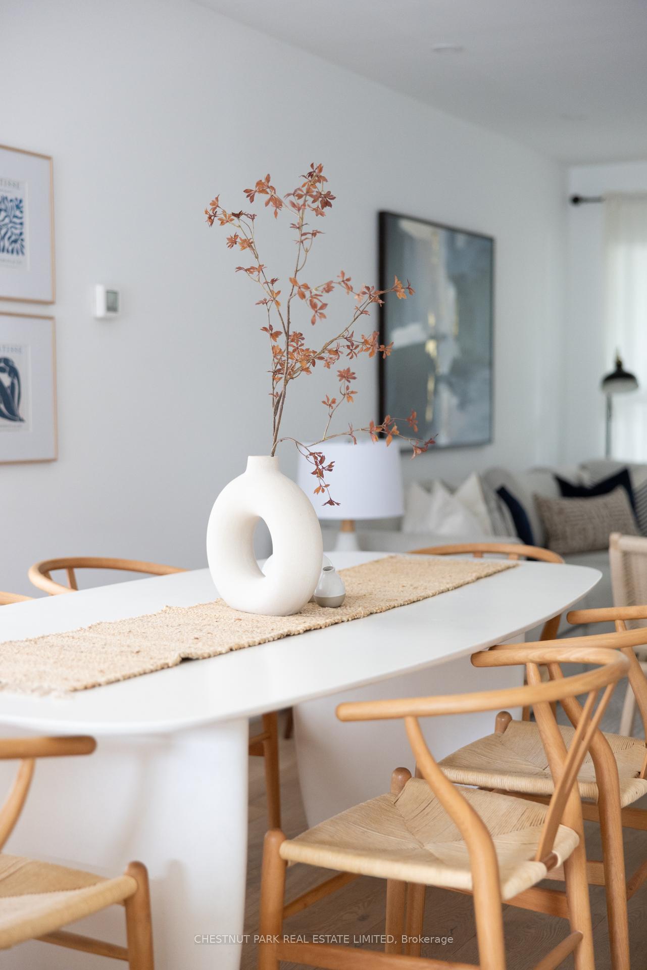 Photo 11 of 161 Queensdale Avenue, Toronto, Danforth Village-East York — HOMEH