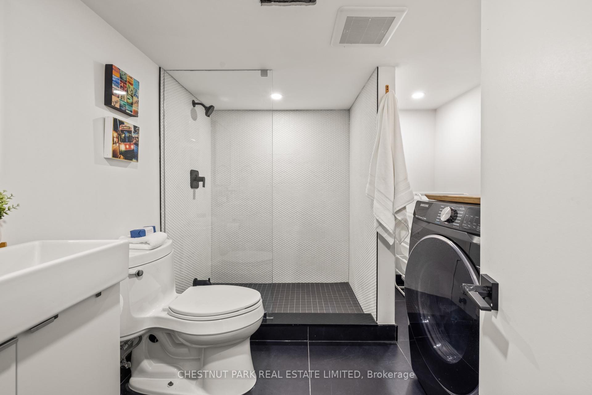 Photo 35 of 161 Queensdale Avenue, Toronto, Danforth Village-East York — HOMEH