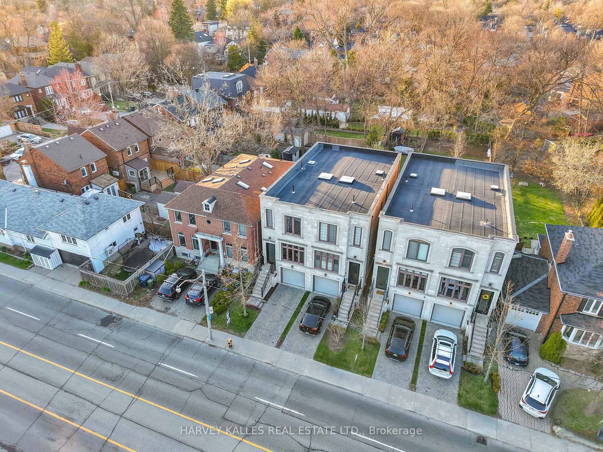 Photo 2 of 172A Lawrence Avenue E, Toronto, Lawrence Park North — HOMEH