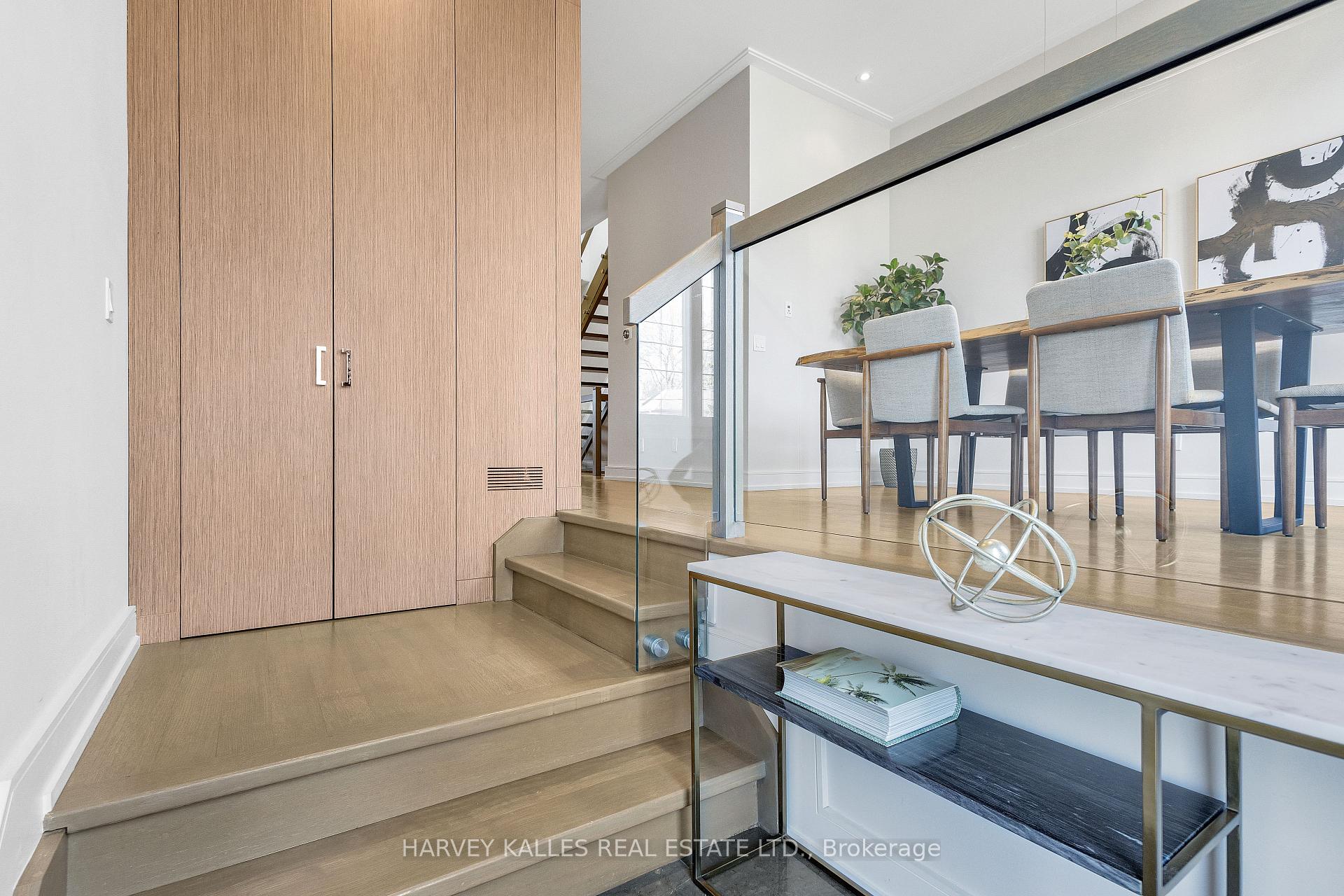 Photo 5 of 172A Lawrence Avenue E, Toronto, Lawrence Park North — HOMEH